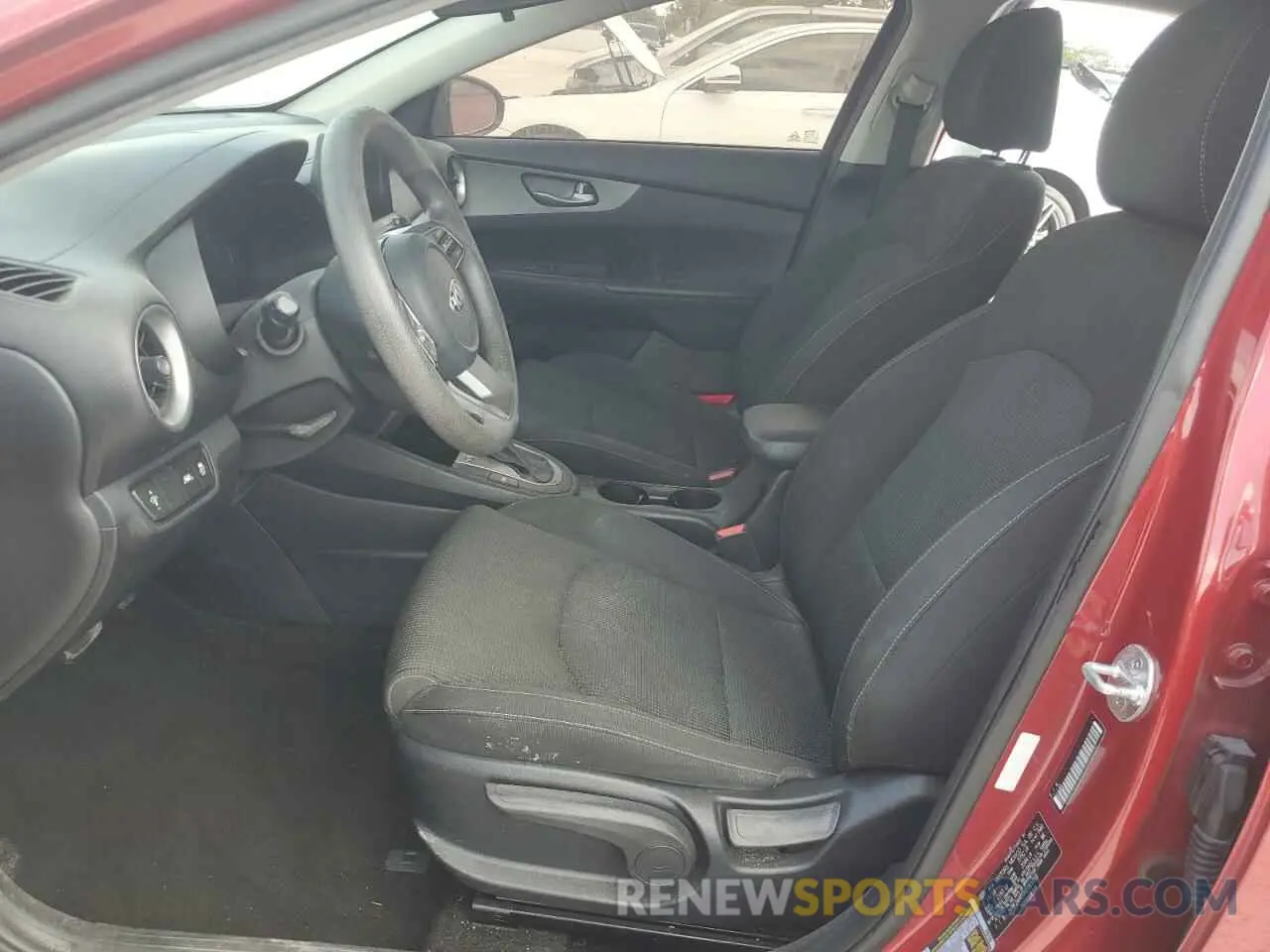 7 Фотография поврежденного автомобиля 3KPF24AD0KE061016 KIA FORTE 2019