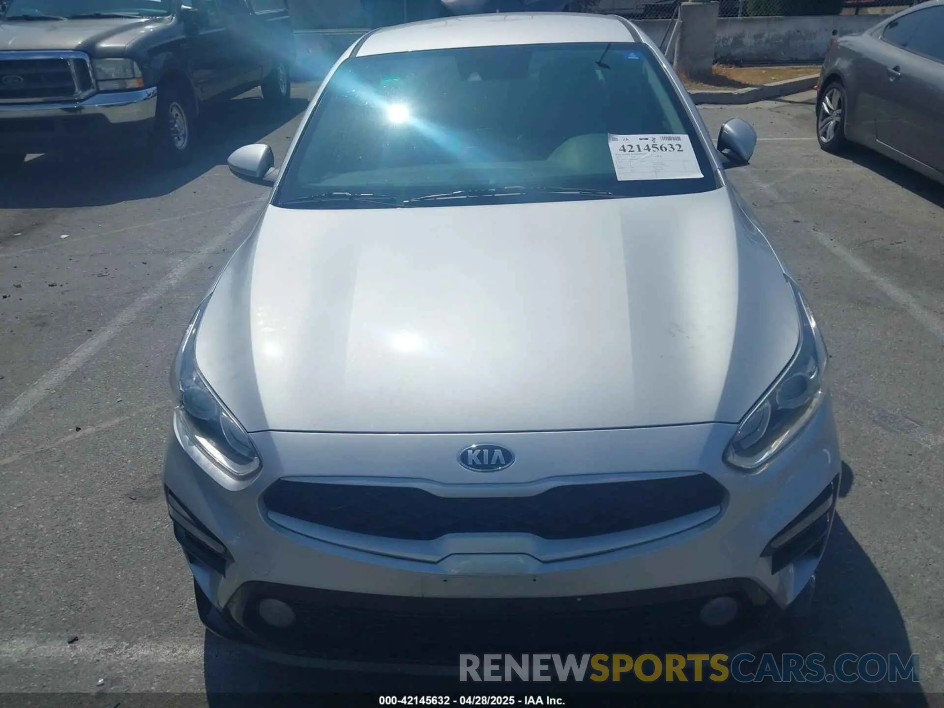12 Photograph of a damaged car 3KPF24AD0KE066653 KIA FORTE 2019