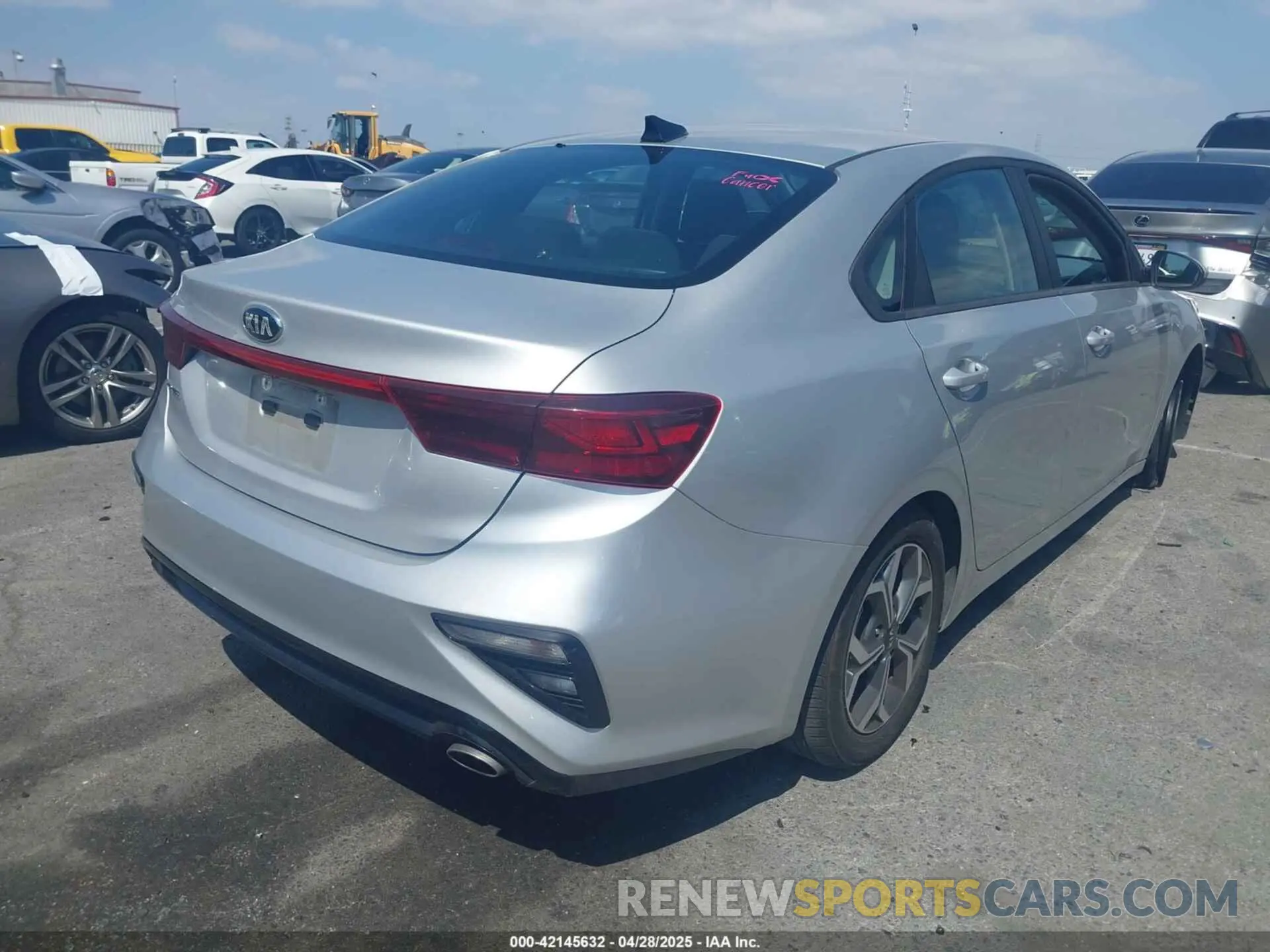 4 Photograph of a damaged car 3KPF24AD0KE066653 KIA FORTE 2019
