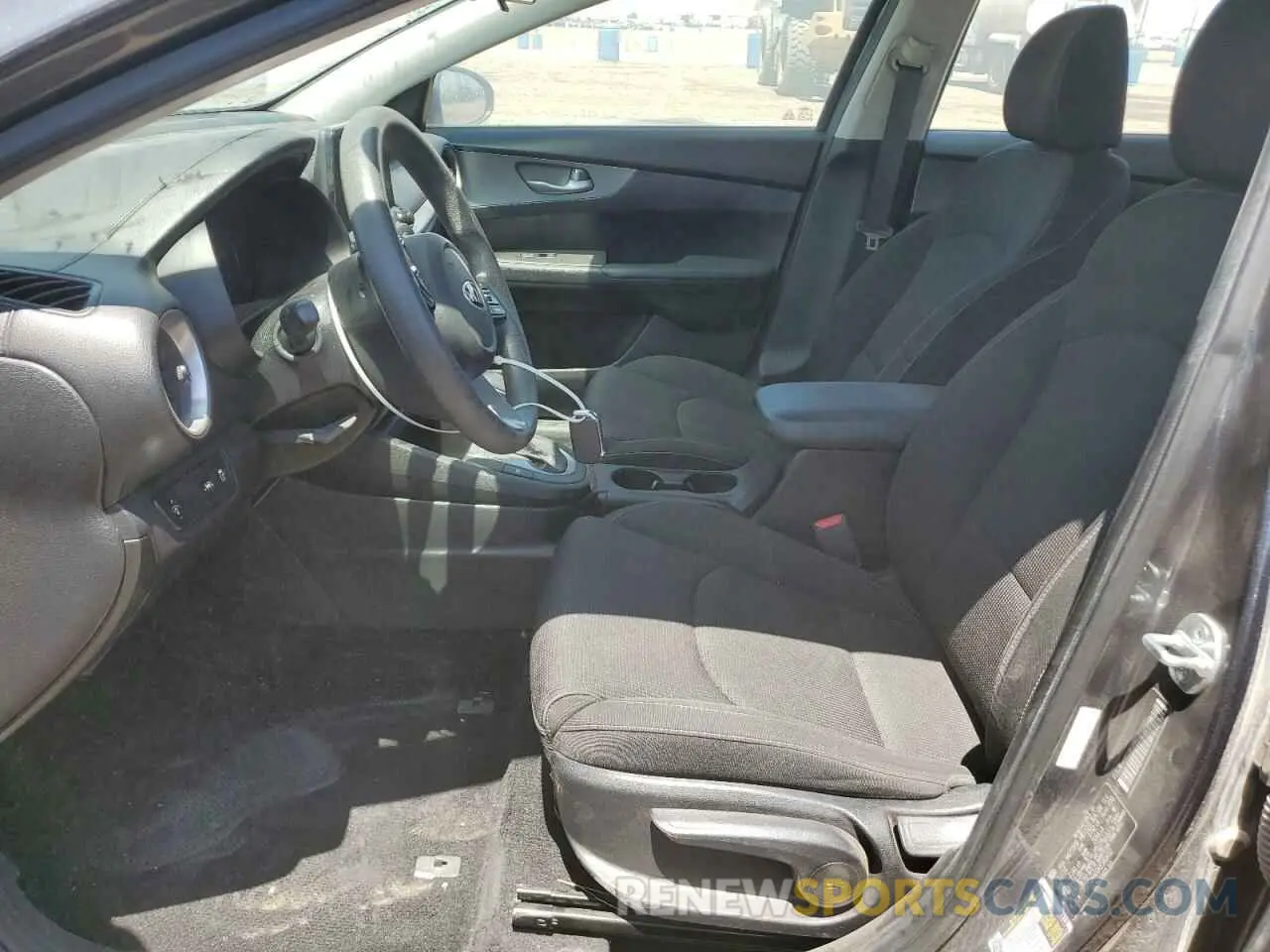 7 Фотография поврежденного автомобиля 3KPF24AD0KE083453 KIA FORTE 2019