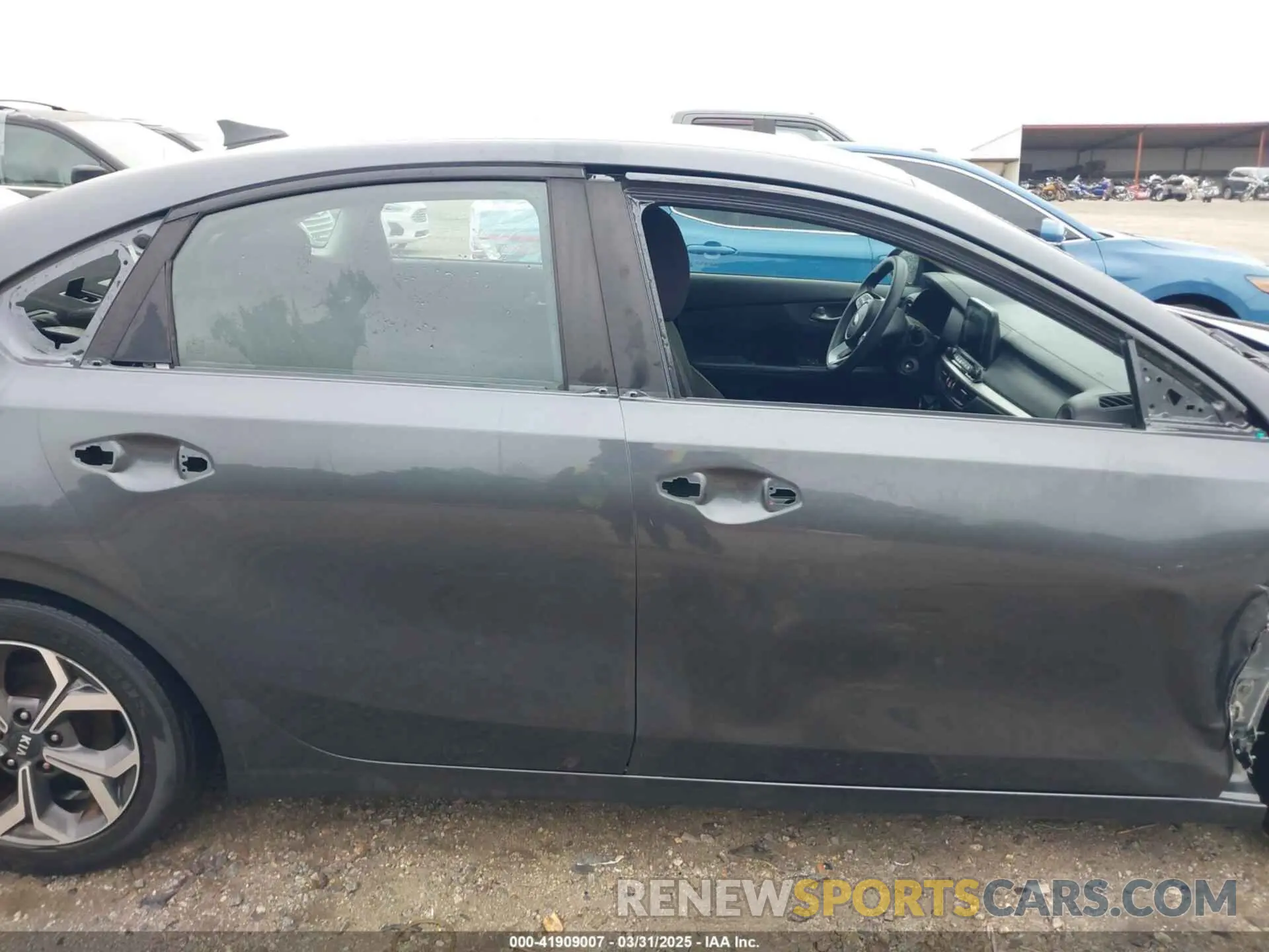 19 Фотография поврежденного автомобиля 3KPF24AD0KE097627 KIA FORTE 2019