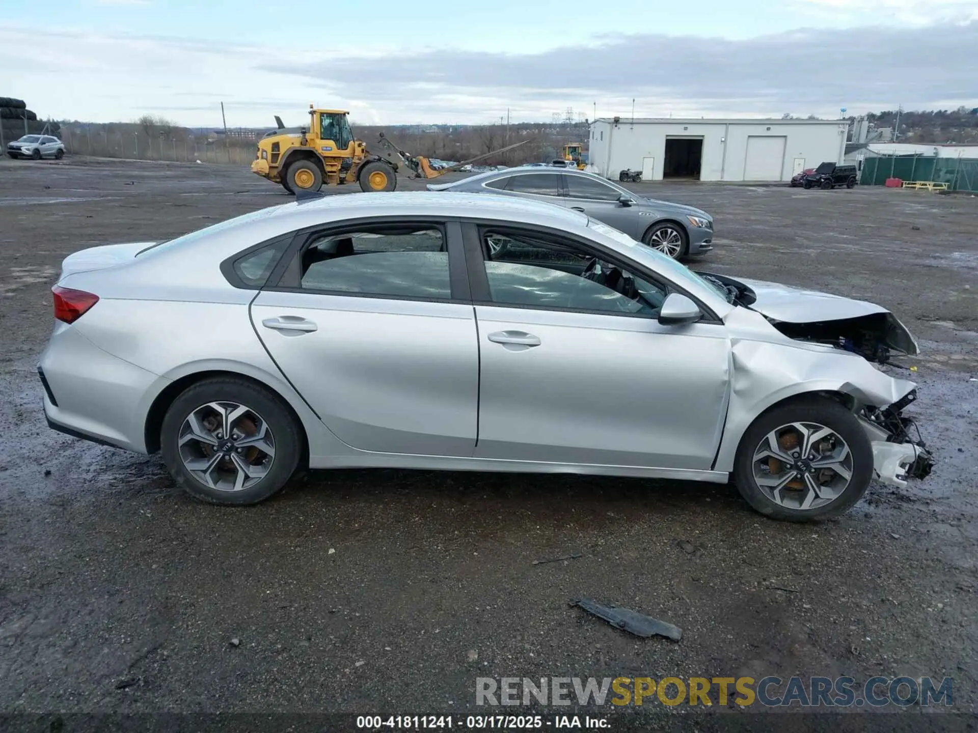 13 Photograph of a damaged car 3KPF24AD0KE131548 KIA FORTE 2019