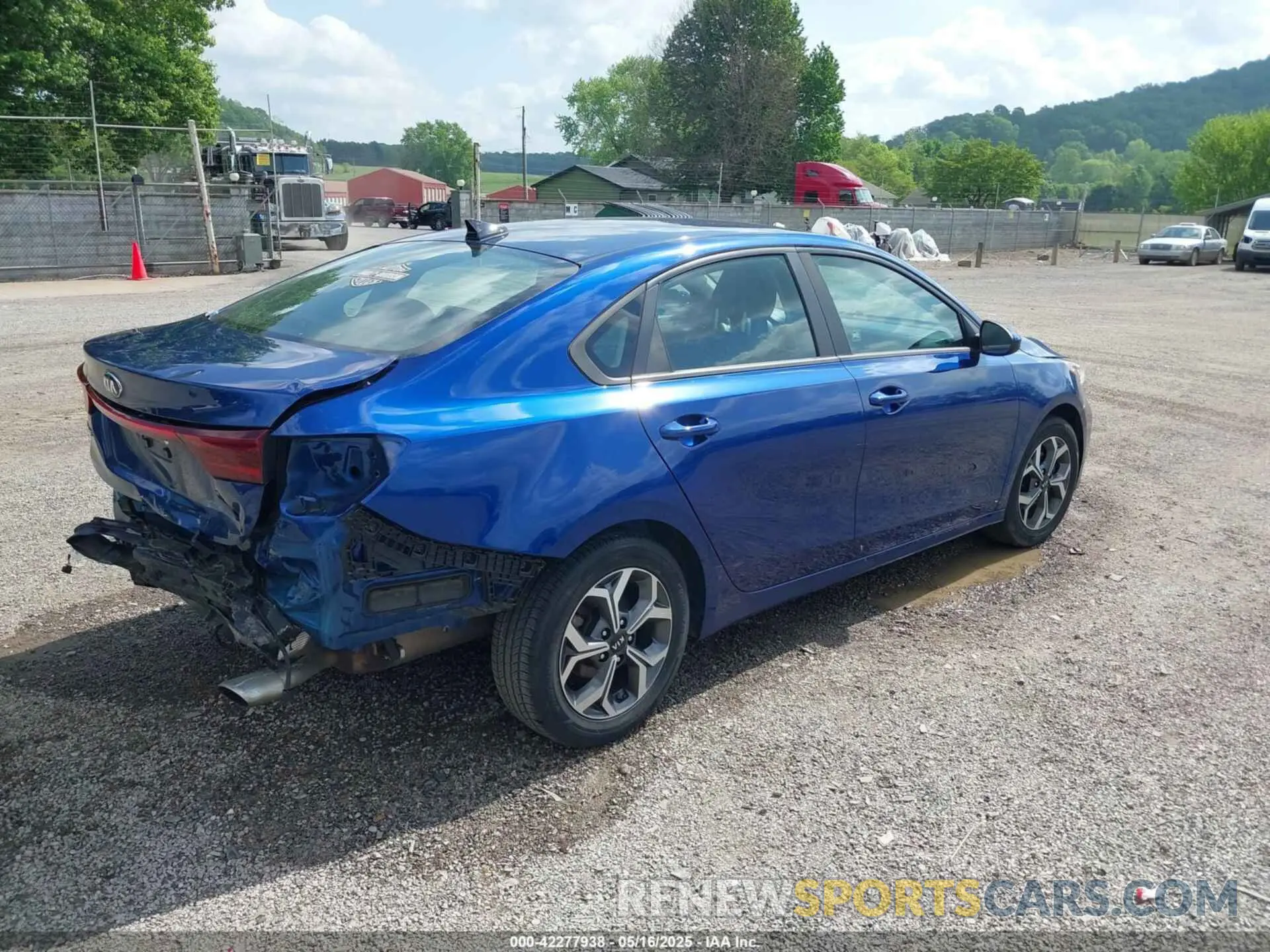 4 Photograph of a damaged car 3KPF24AD0KE135616 KIA FORTE 2019
