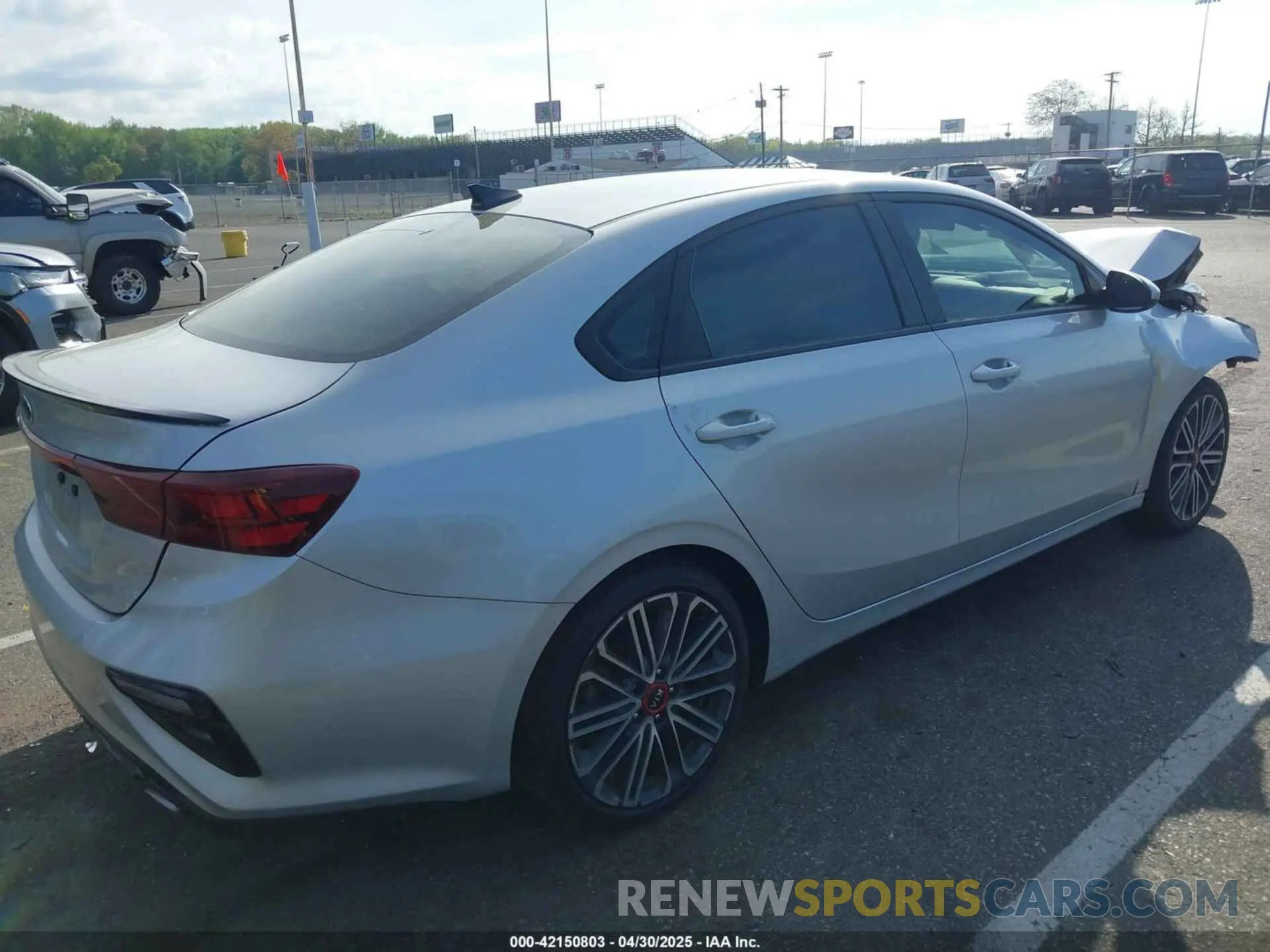 4 Фотография поврежденного автомобиля 3KPF24AD0KE135728 KIA FORTE 2019