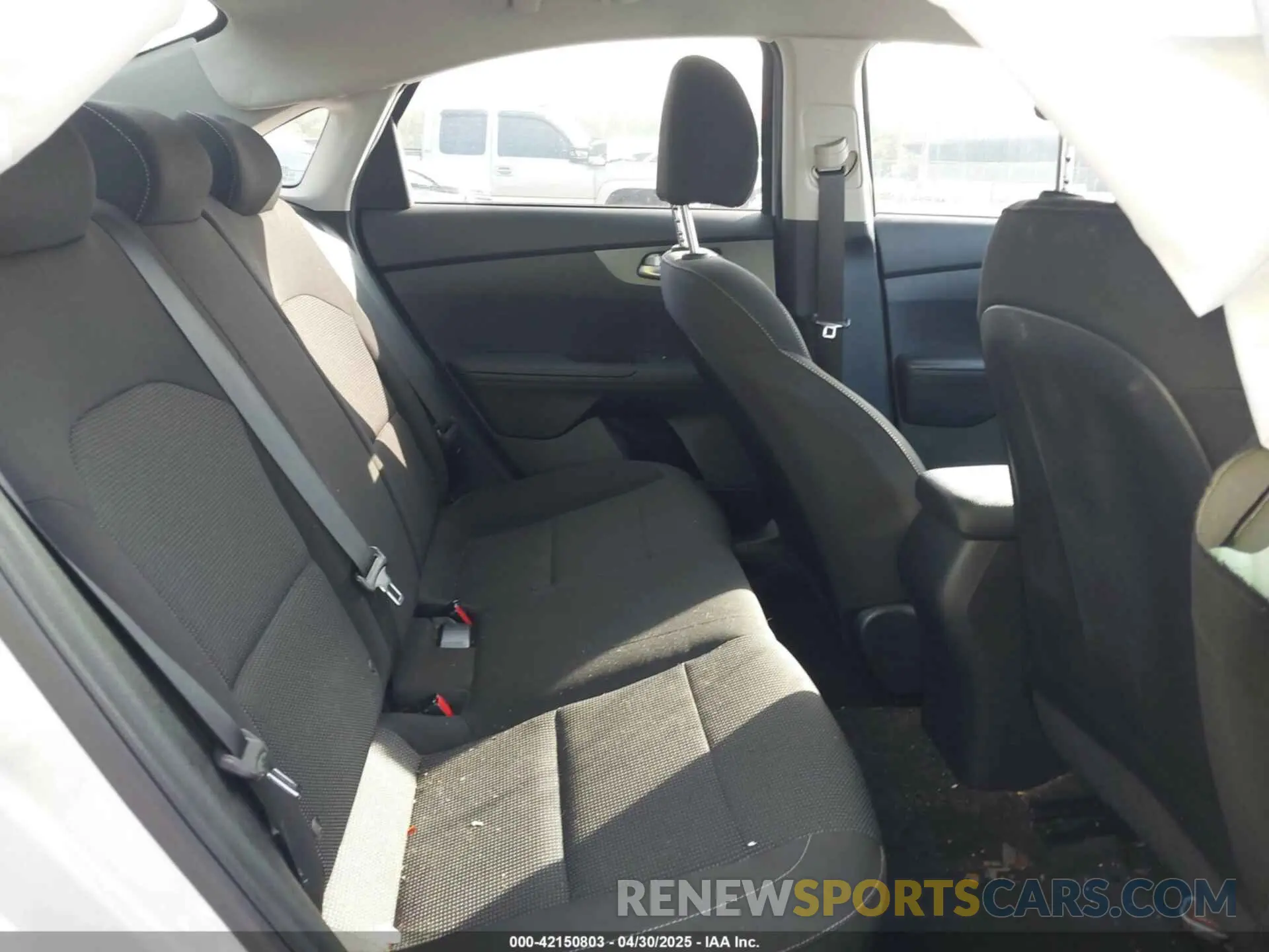 8 Фотография поврежденного автомобиля 3KPF24AD0KE135728 KIA FORTE 2019