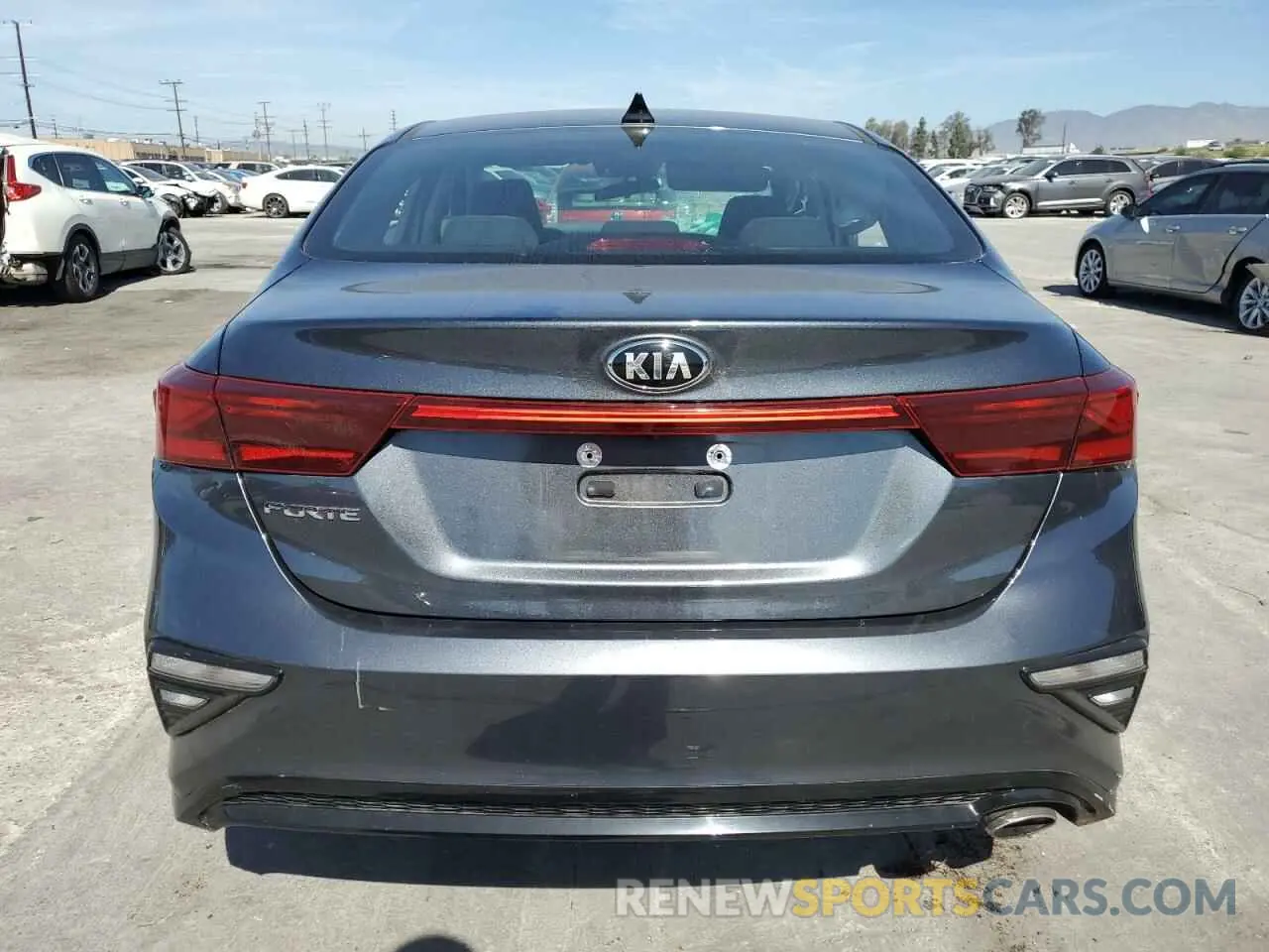 6 Photograph of a damaged car 3KPF24AD0KE137849 KIA FORTE 2019
