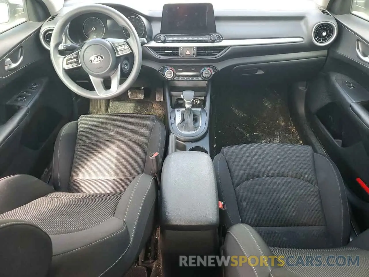 8 Photograph of a damaged car 3KPF24AD1KE026923 KIA FORTE 2019