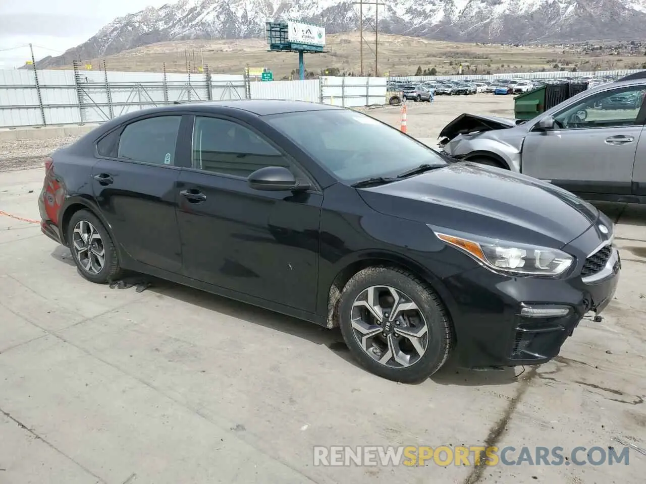 4 Фотография поврежденного автомобиля 3KPF24AD1KE067147 KIA FORTE 2019