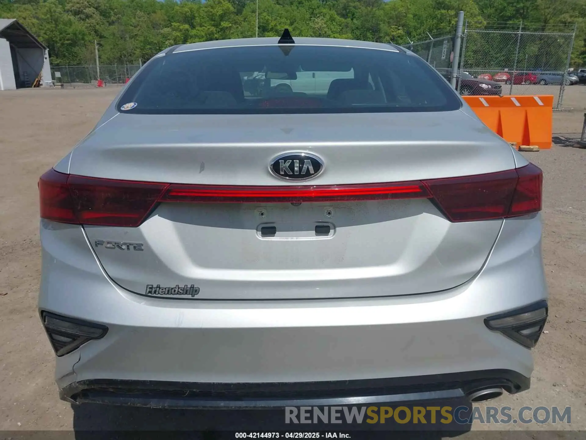 15 Photograph of a damaged car 3KPF24AD1KE086328 KIA FORTE 2019