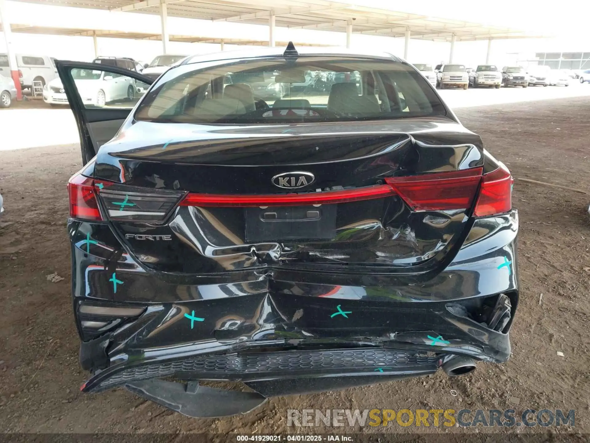 6 Фотография поврежденного автомобиля 3KPF24AD1KE108361 KIA FORTE 2019