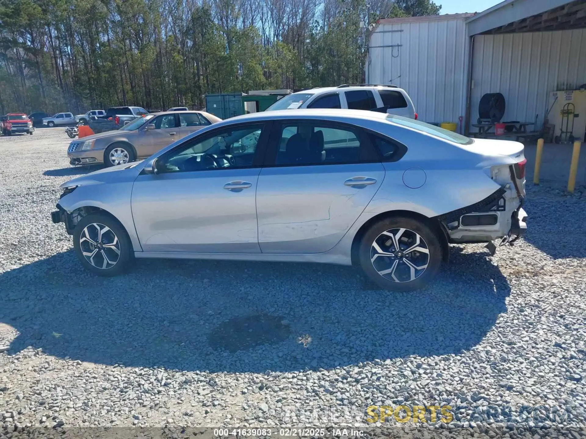14 Photograph of a damaged car 3KPF24AD1KE117349 KIA FORTE 2019