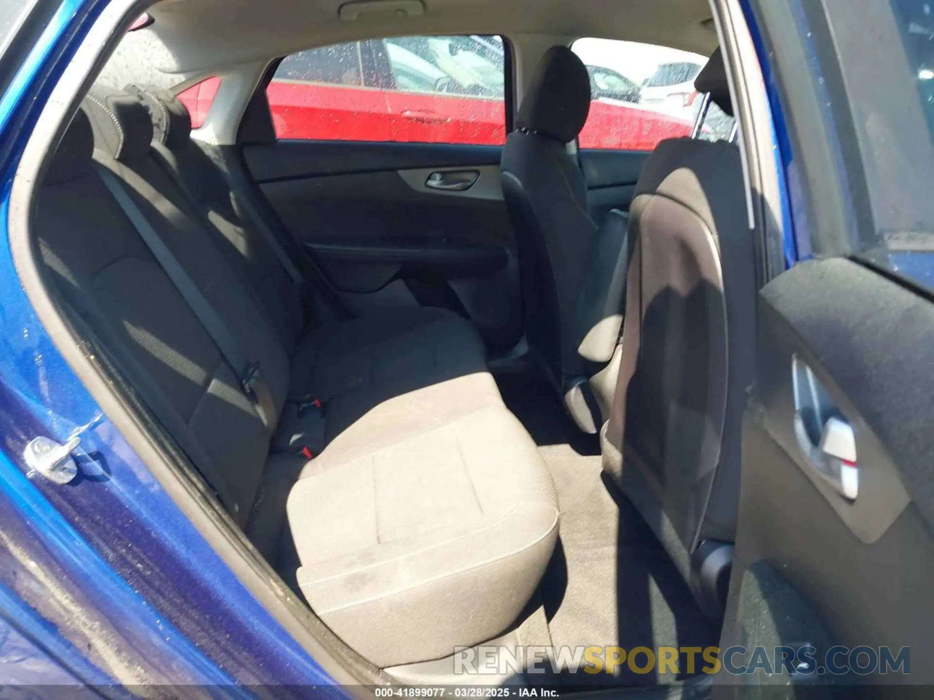 8 Фотография поврежденного автомобиля 3KPF24AD1KE123197 KIA FORTE 2019