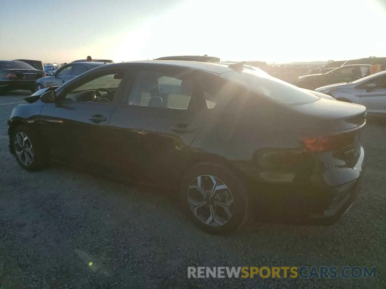 2 Фотография поврежденного автомобиля 3KPF24AD1KE131199 KIA FORTE 2019
