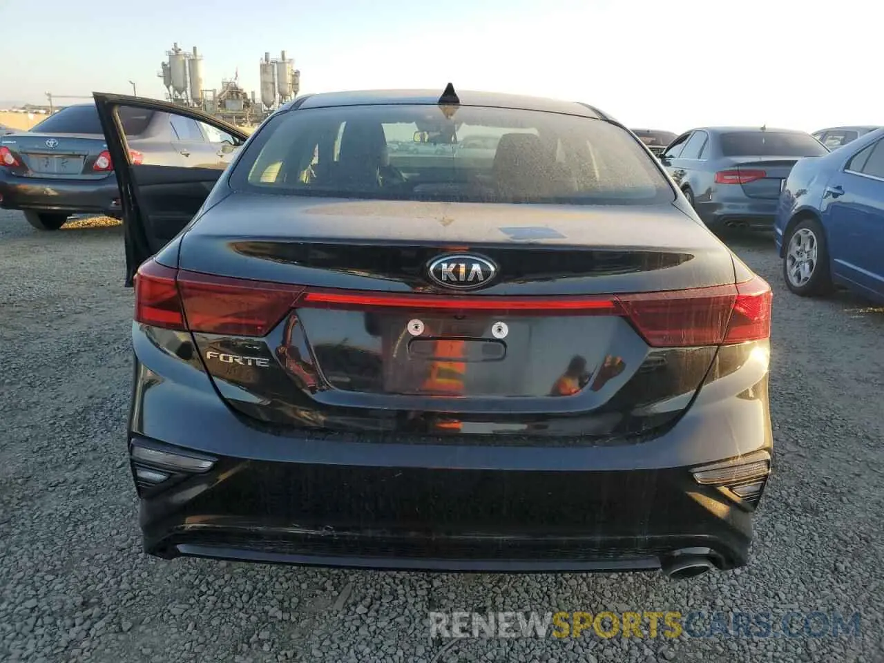 6 Фотография поврежденного автомобиля 3KPF24AD1KE131199 KIA FORTE 2019