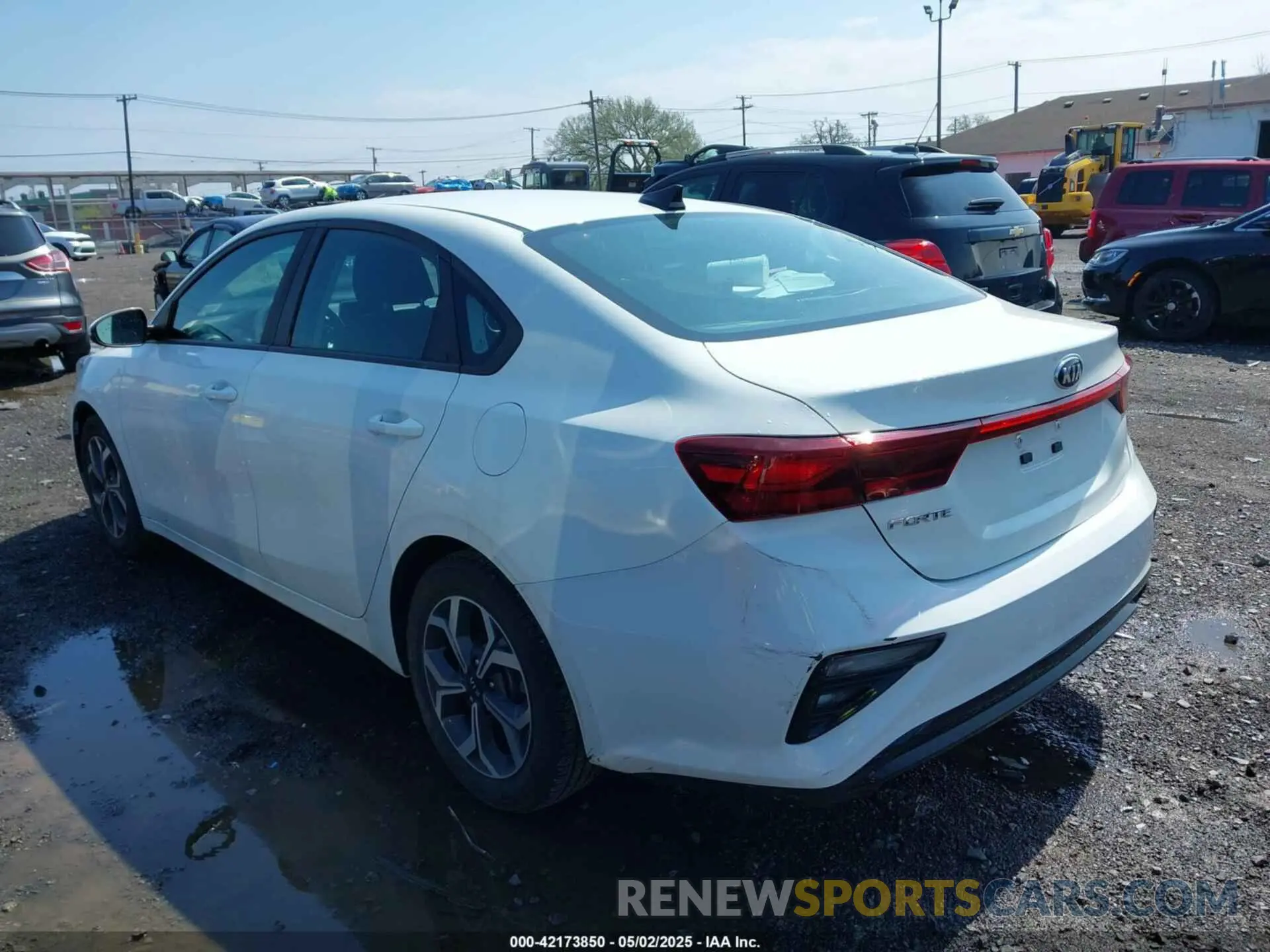 3 Photograph of a damaged car 3KPF24AD2KE046775 KIA FORTE 2019