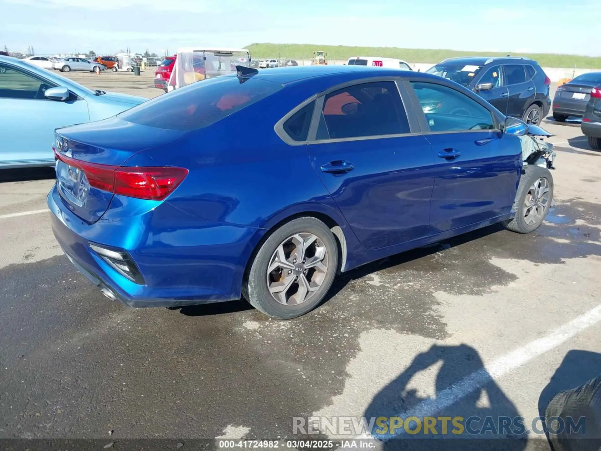4 Photograph of a damaged car 3KPF24AD2KE065407 KIA FORTE 2019
