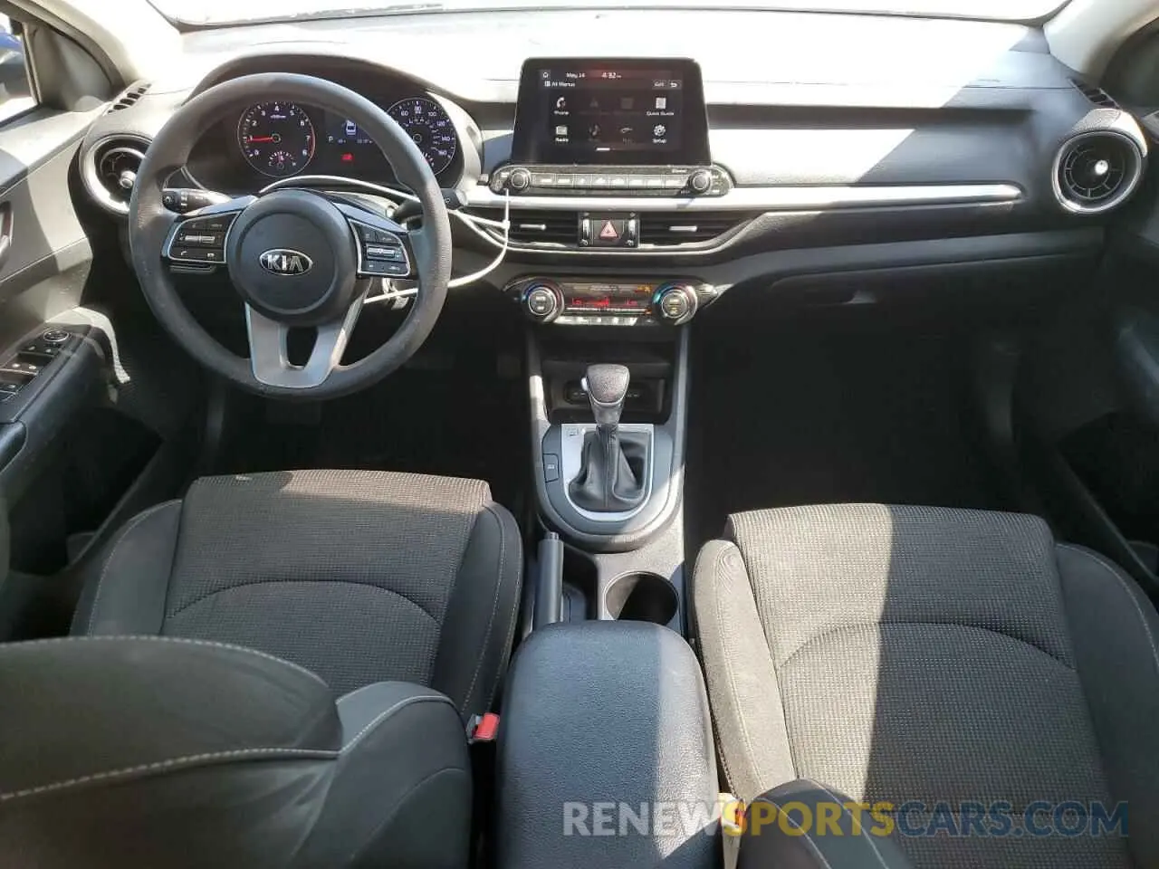 8 Photograph of a damaged car 3KPF24AD2KE065696 KIA FORTE 2019