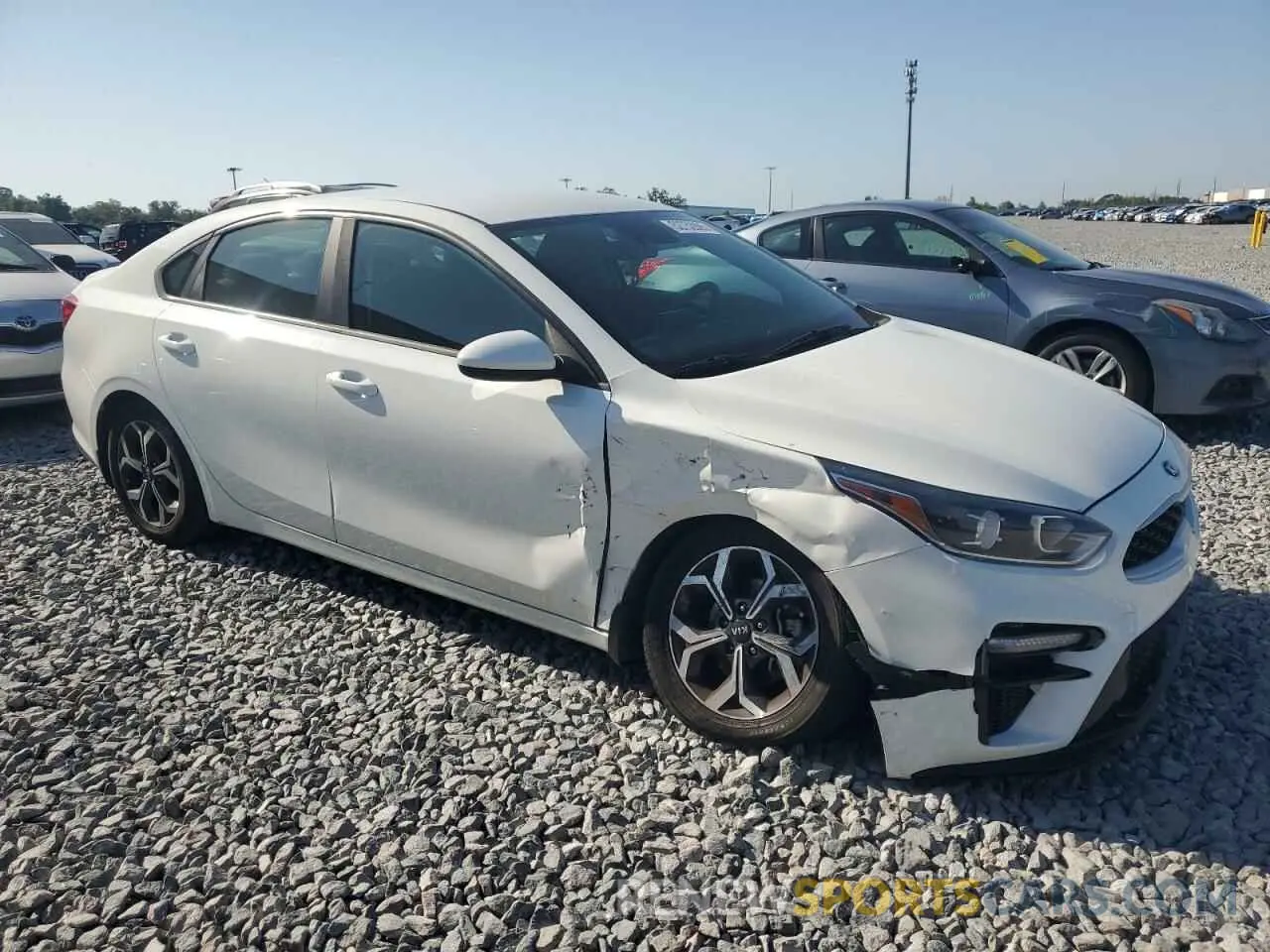 4 Photograph of a damaged car 3KPF24AD2KE095331 KIA FORTE 2019