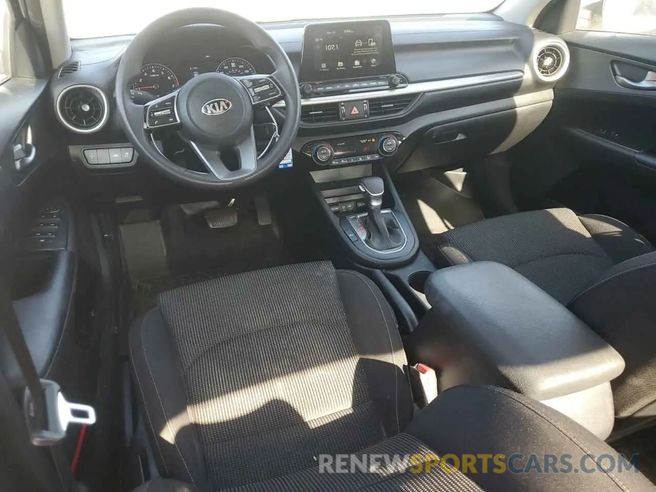 8 Photograph of a damaged car 3KPF24AD2KE095331 KIA FORTE 2019