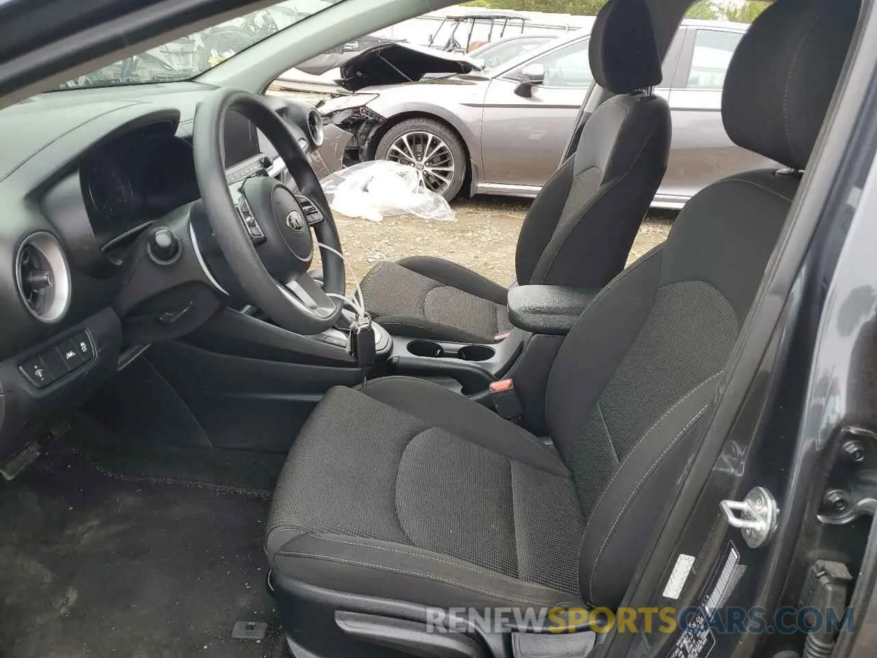 7 Photograph of a damaged car 3KPF24AD2KE106182 KIA FORTE 2019