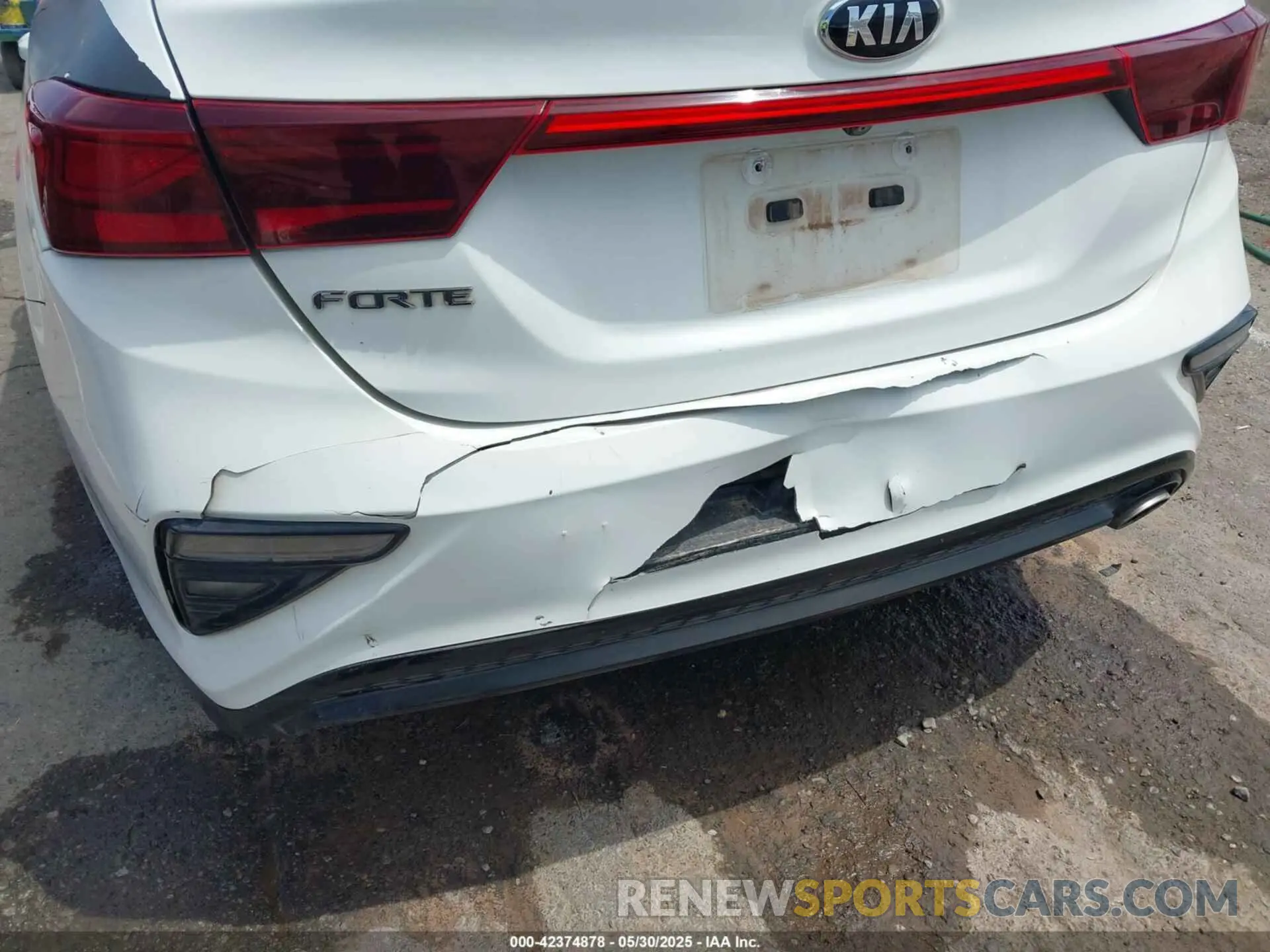 6 Photograph of a damaged car 3KPF24AD2KE126514 KIA FORTE 2019