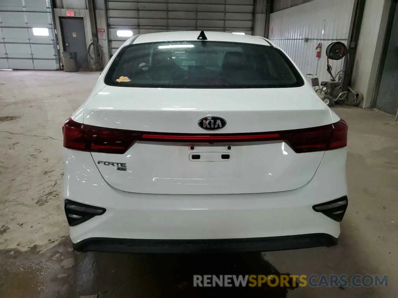 6 Photograph of a damaged car 3KPF24AD2KE138372 KIA FORTE 2019