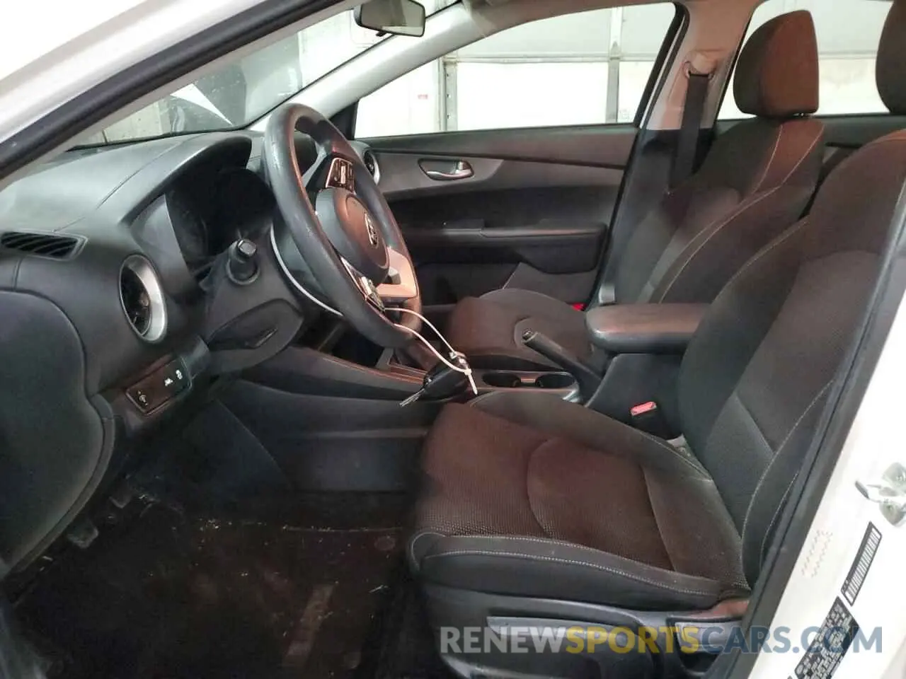 7 Photograph of a damaged car 3KPF24AD2KE138372 KIA FORTE 2019