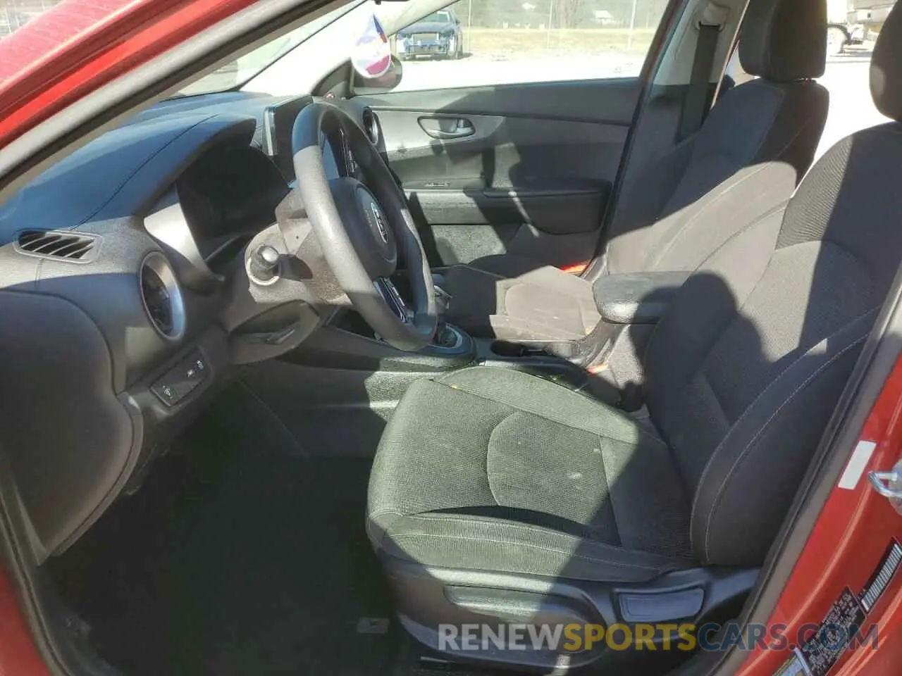 7 Photograph of a damaged car 3KPF24AD3KE006947 KIA FORTE 2019