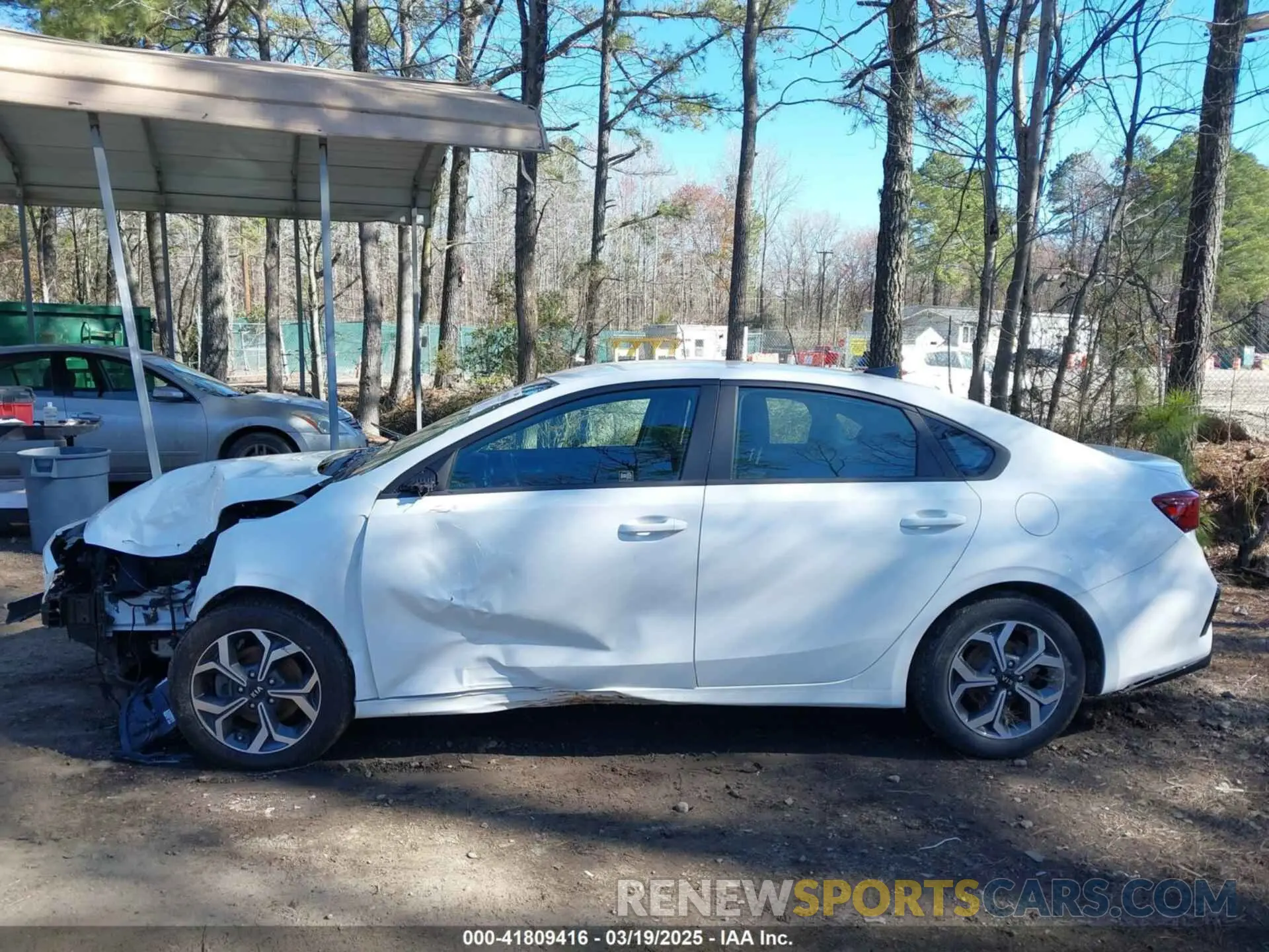 14 Photograph of a damaged car 3KPF24AD3KE041519 KIA FORTE 2019