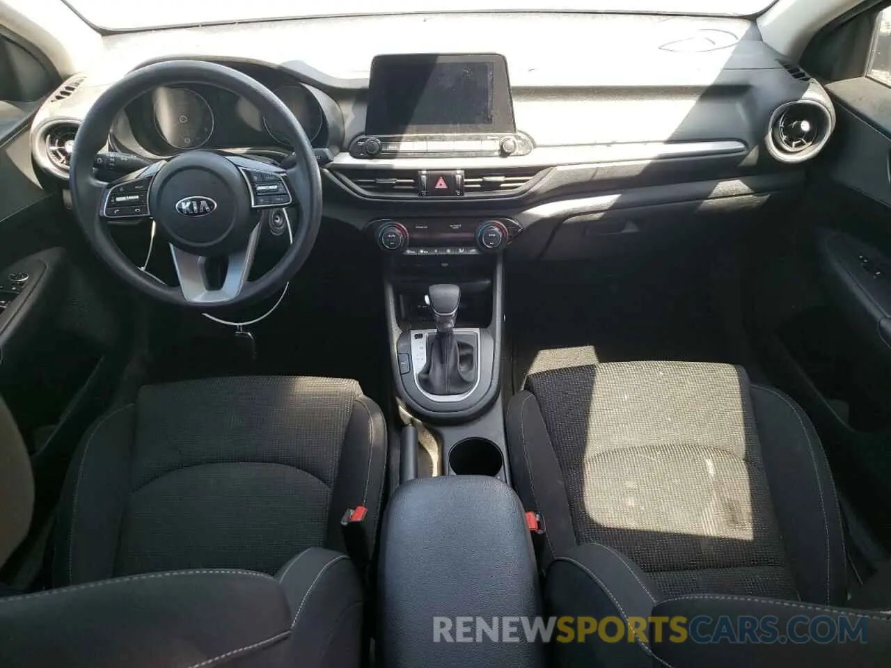 8 Фотография поврежденного автомобиля 3KPF24AD3KE043173 KIA FORTE 2019