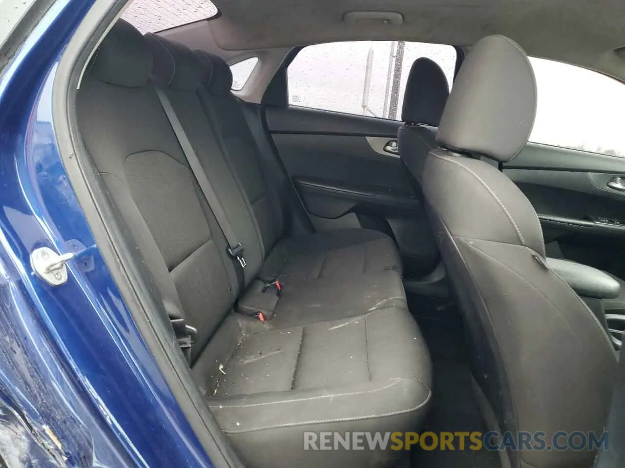 11 Photograph of a damaged car 3KPF24AD3KE120172 KIA FORTE 2019