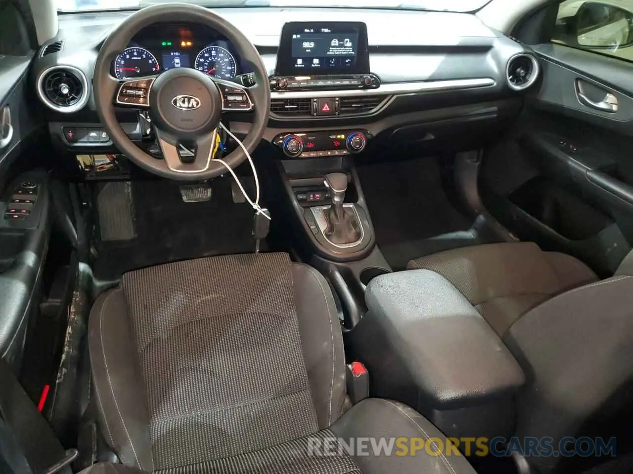 8 Фотография поврежденного автомобиля 3KPF24AD3KE127767 KIA FORTE 2019