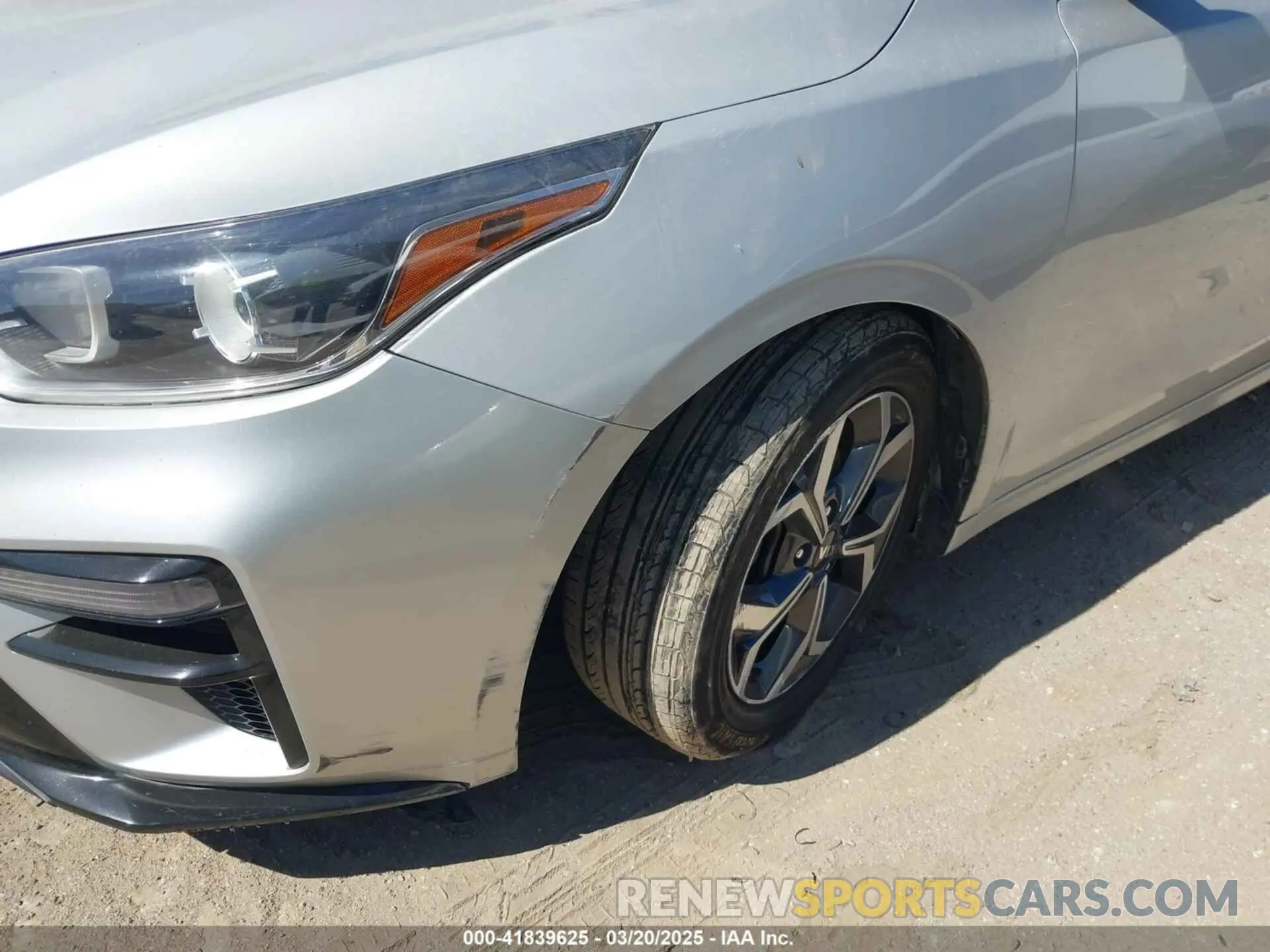 6 Фотография поврежденного автомобиля 3KPF24AD3KE132161 KIA FORTE 2019