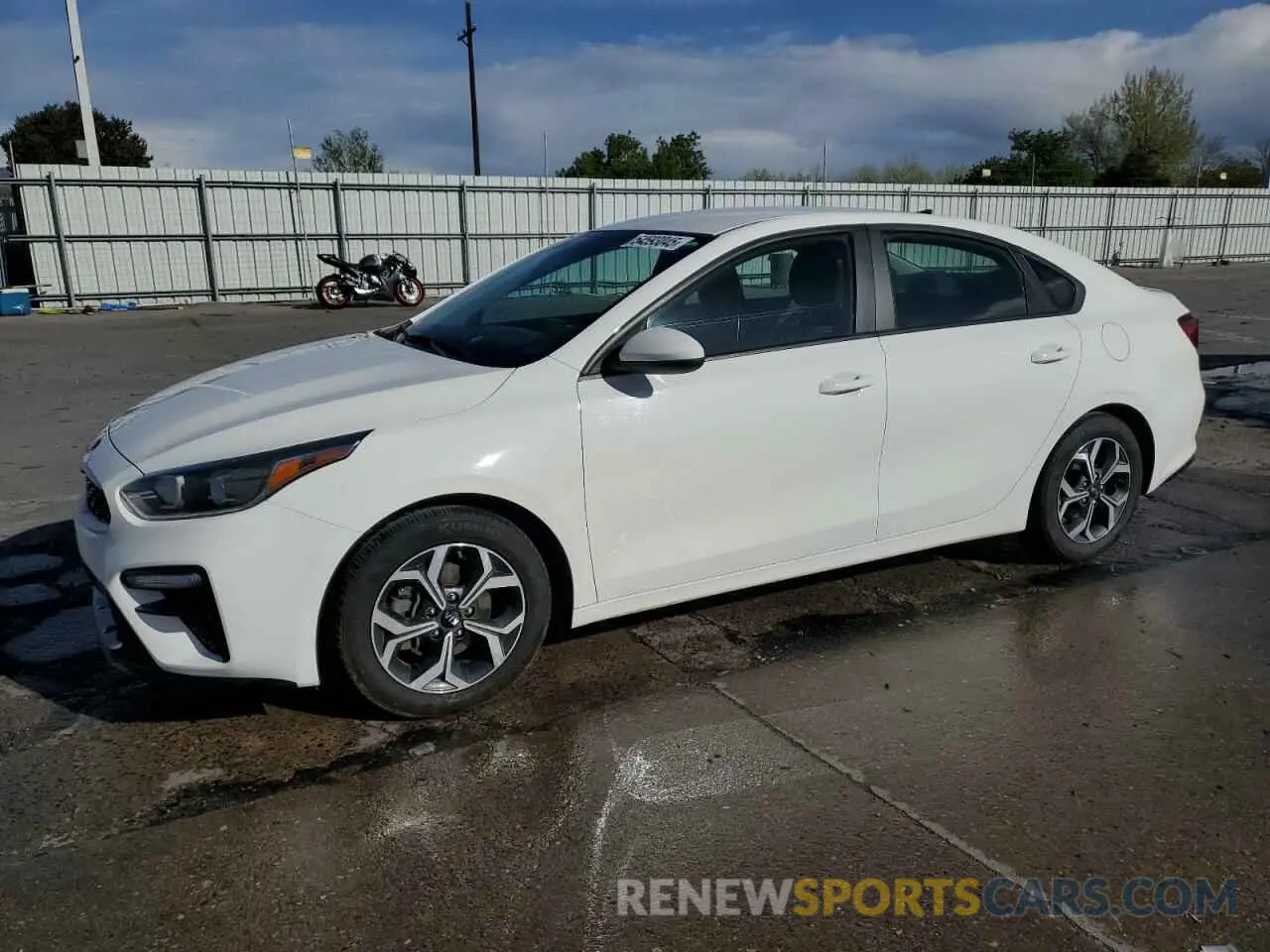 1 Photograph of a damaged car 3KPF24AD4KE031923 KIA FORTE 2019