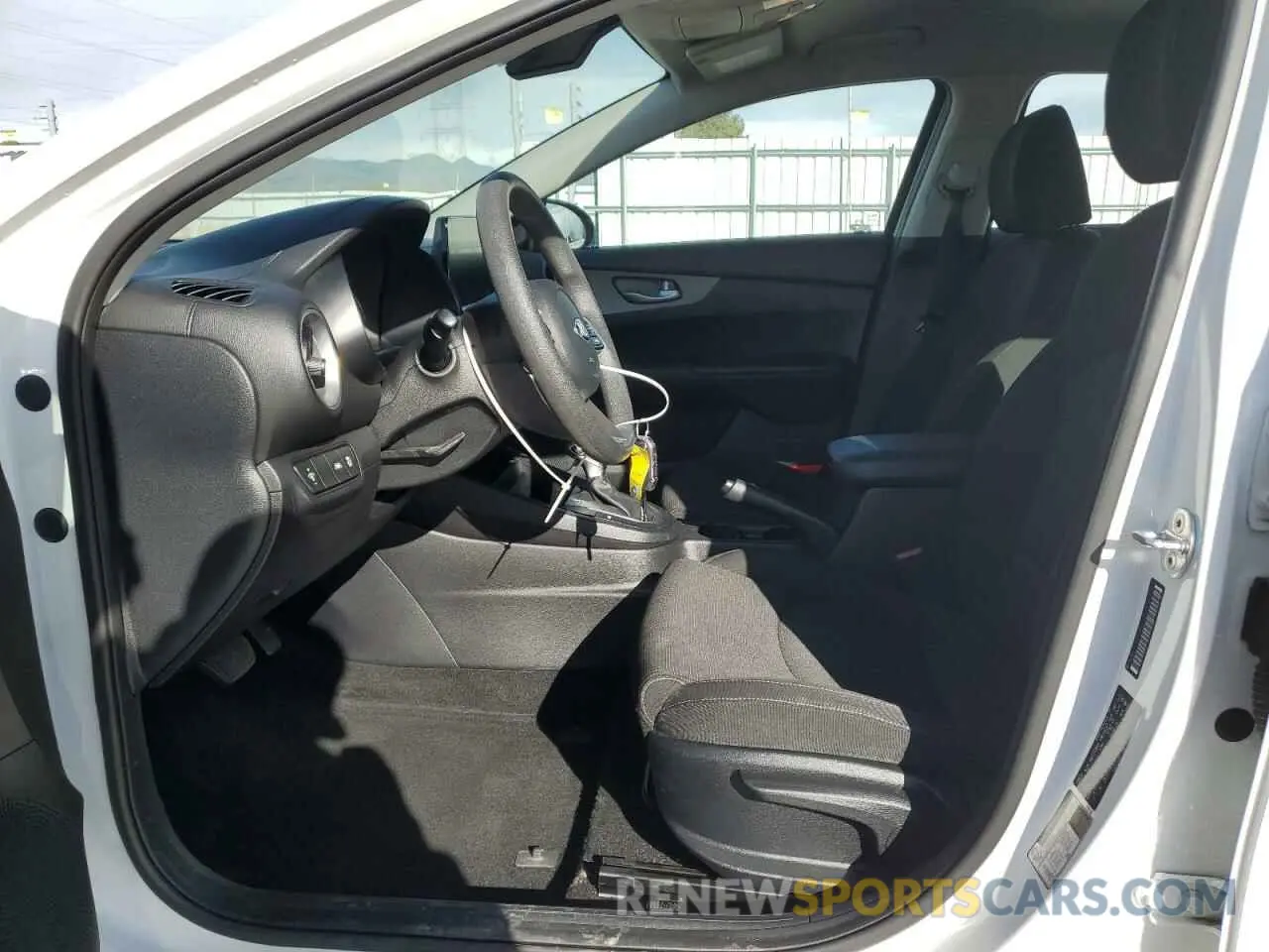 7 Photograph of a damaged car 3KPF24AD4KE031923 KIA FORTE 2019