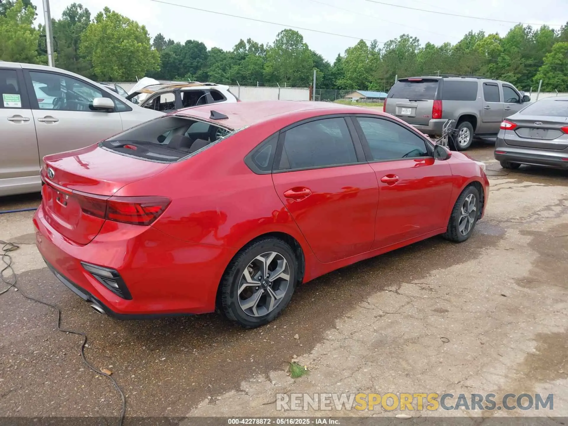 4 Photograph of a damaged car 3KPF24AD4KE063447 KIA FORTE 2019