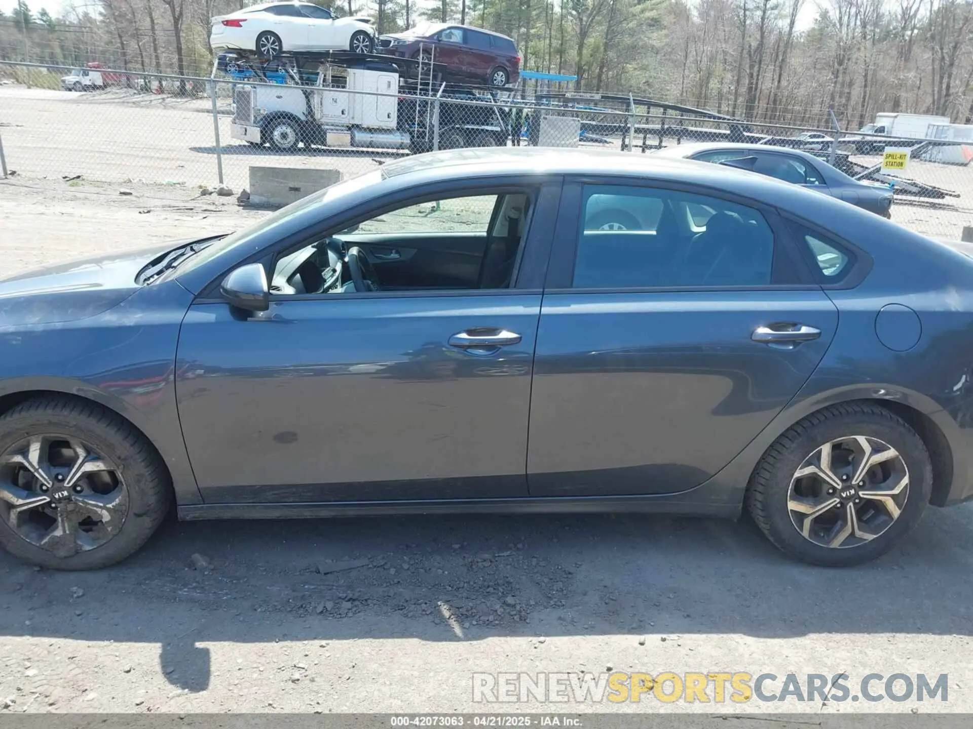 14 Photograph of a damaged car 3KPF24AD4KE081480 KIA FORTE 2019