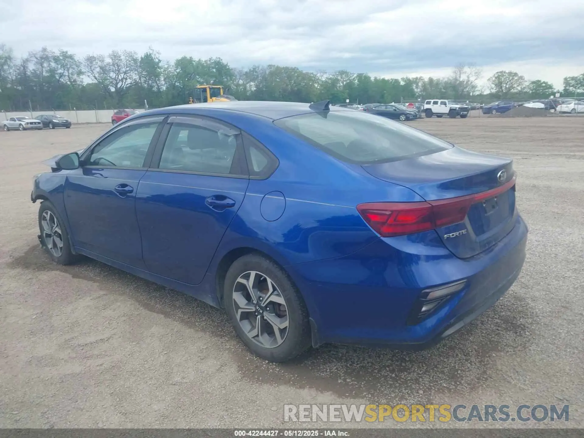 3 Photograph of a damaged car 3KPF24AD4KE085464 KIA FORTE 2019
