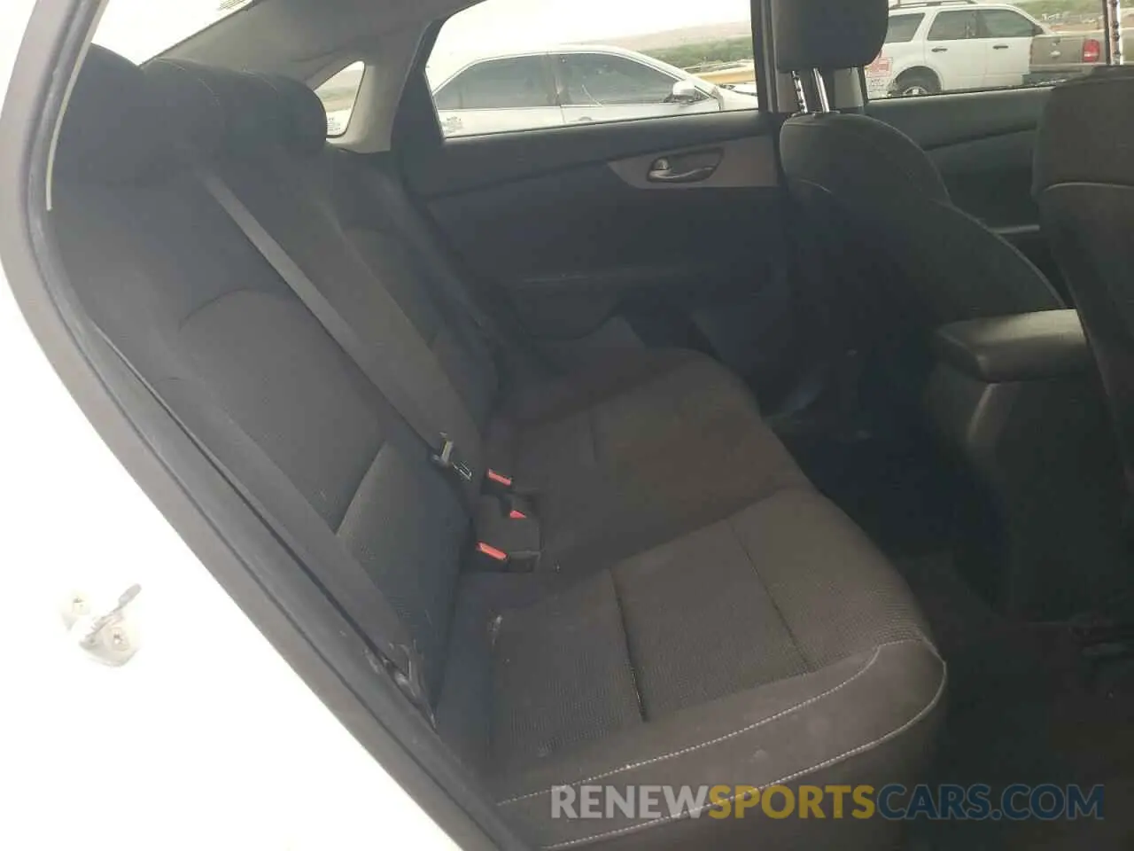 10 Фотография поврежденного автомобиля 3KPF24AD4KE097386 KIA FORTE 2019