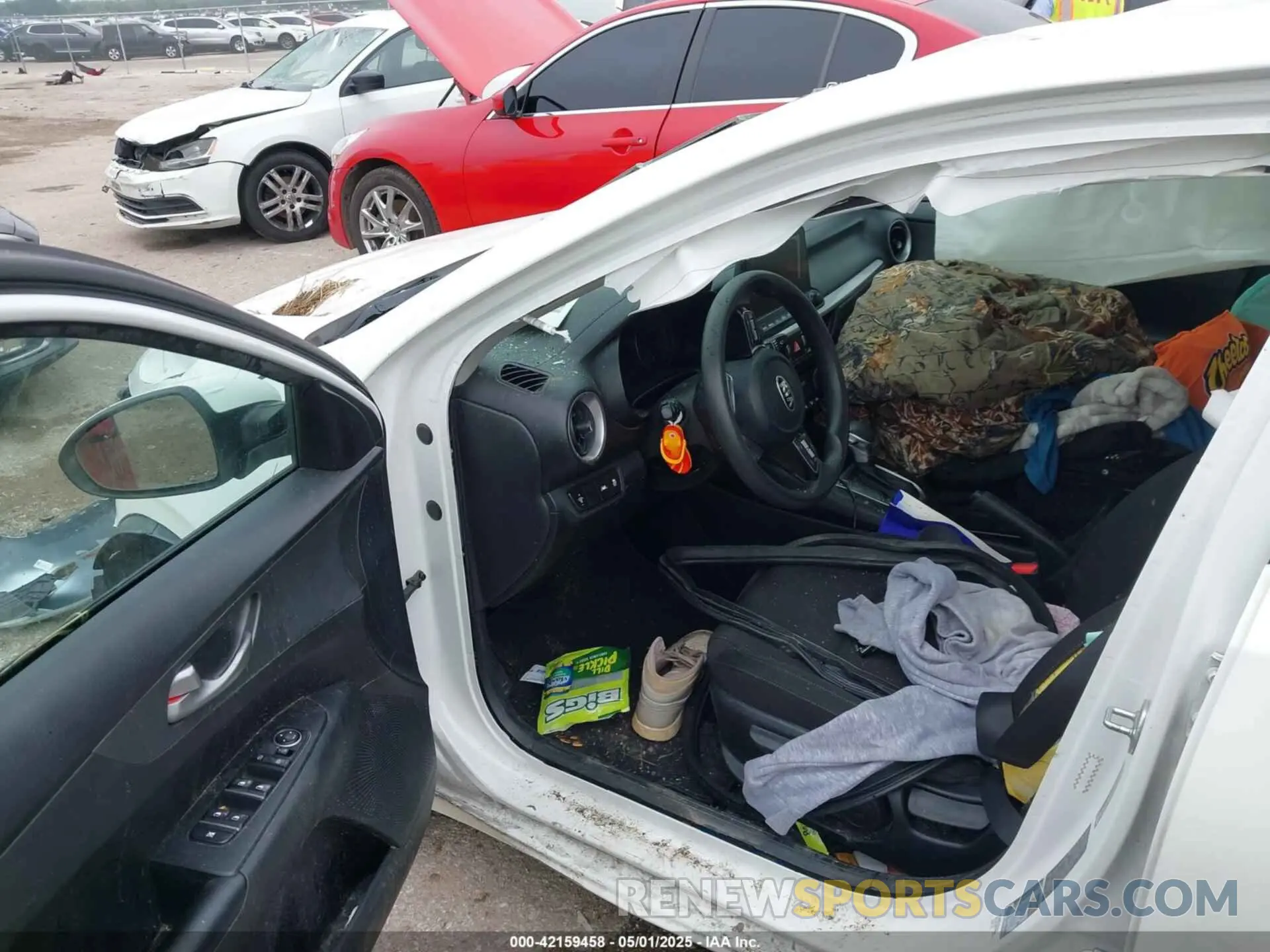 5 Photograph of a damaged car 3KPF24AD4KE108466 KIA FORTE 2019