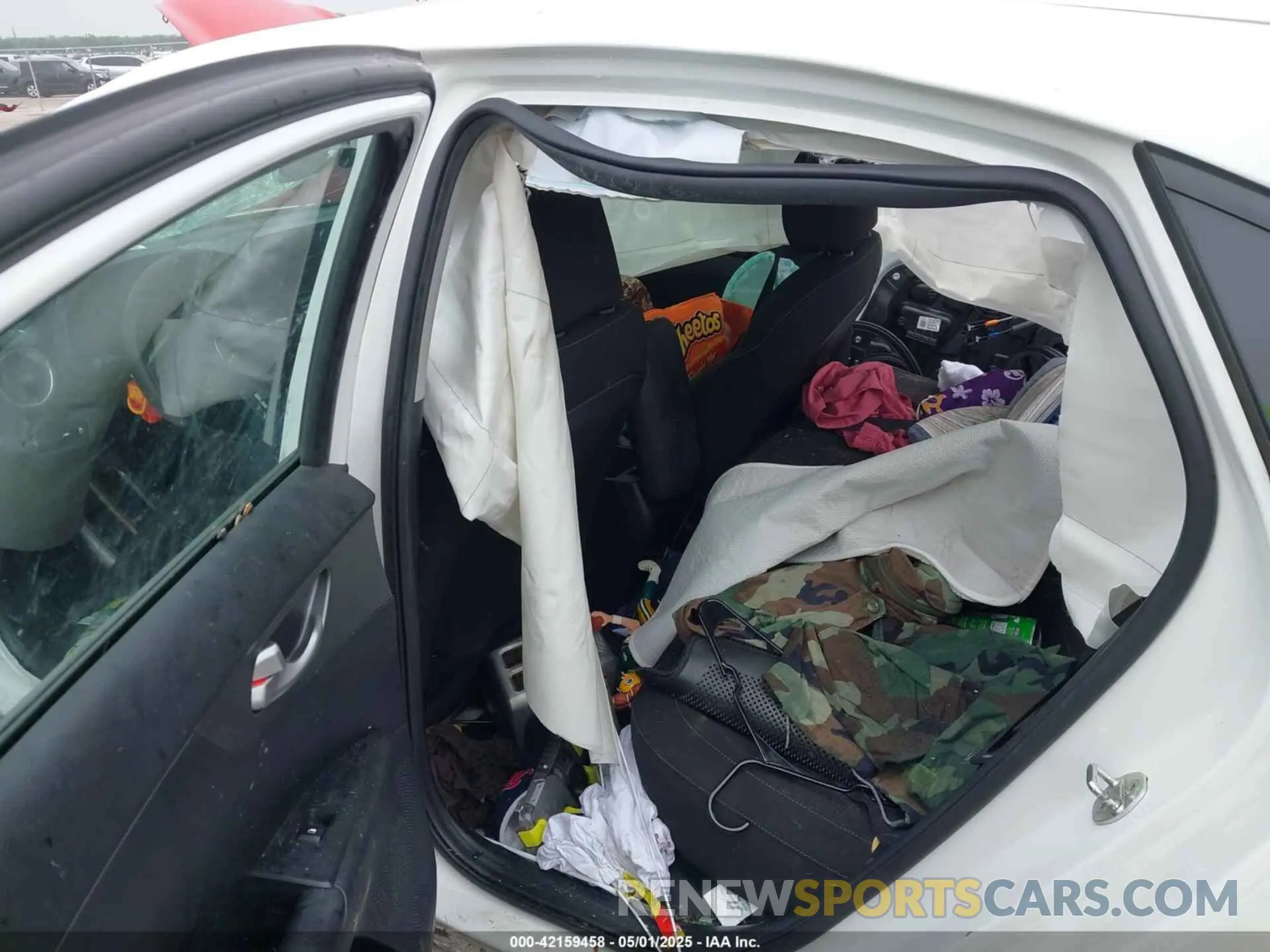 8 Photograph of a damaged car 3KPF24AD4KE108466 KIA FORTE 2019