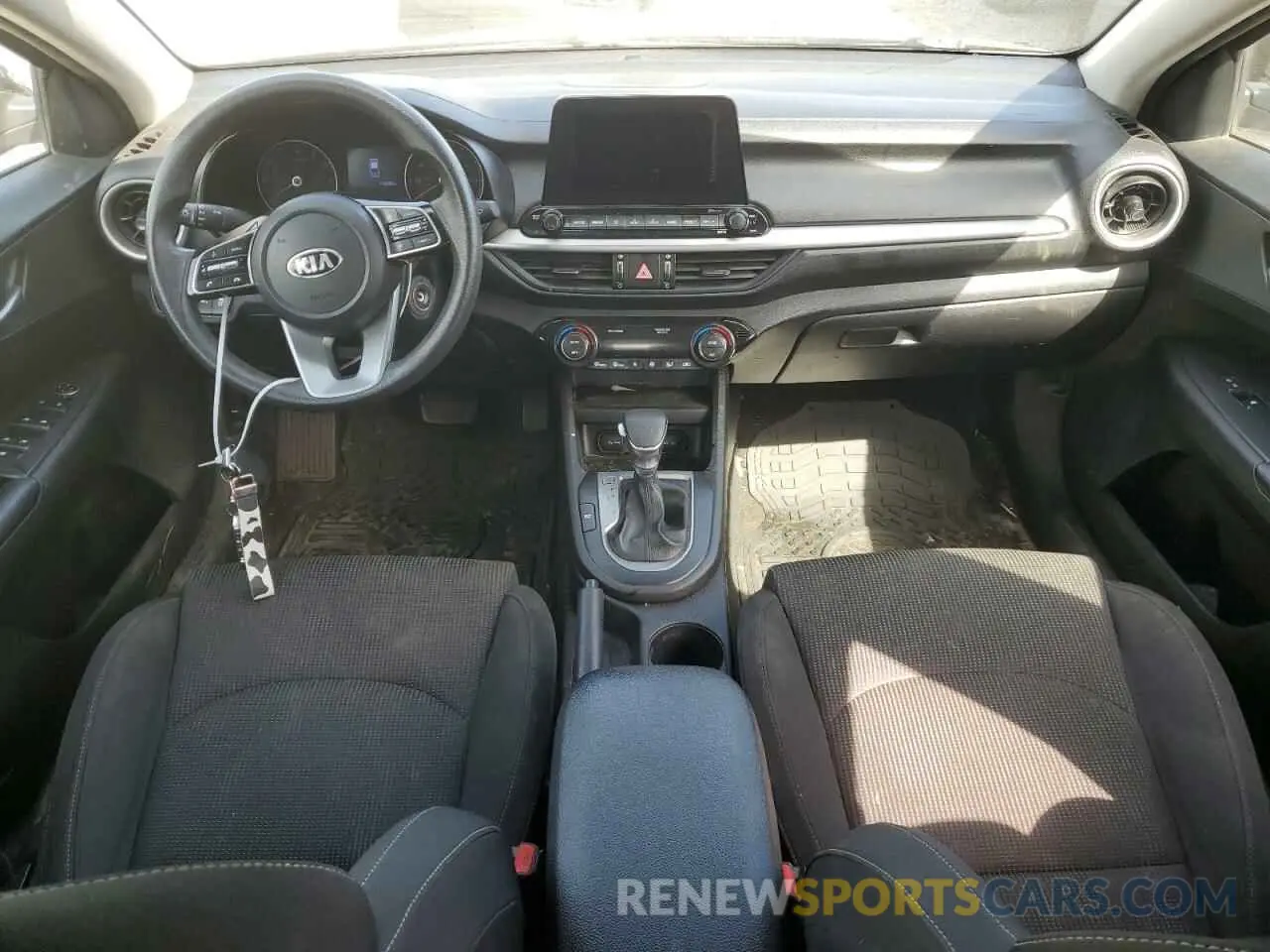 8 Photograph of a damaged car 3KPF24AD4KE108533 KIA FORTE 2019