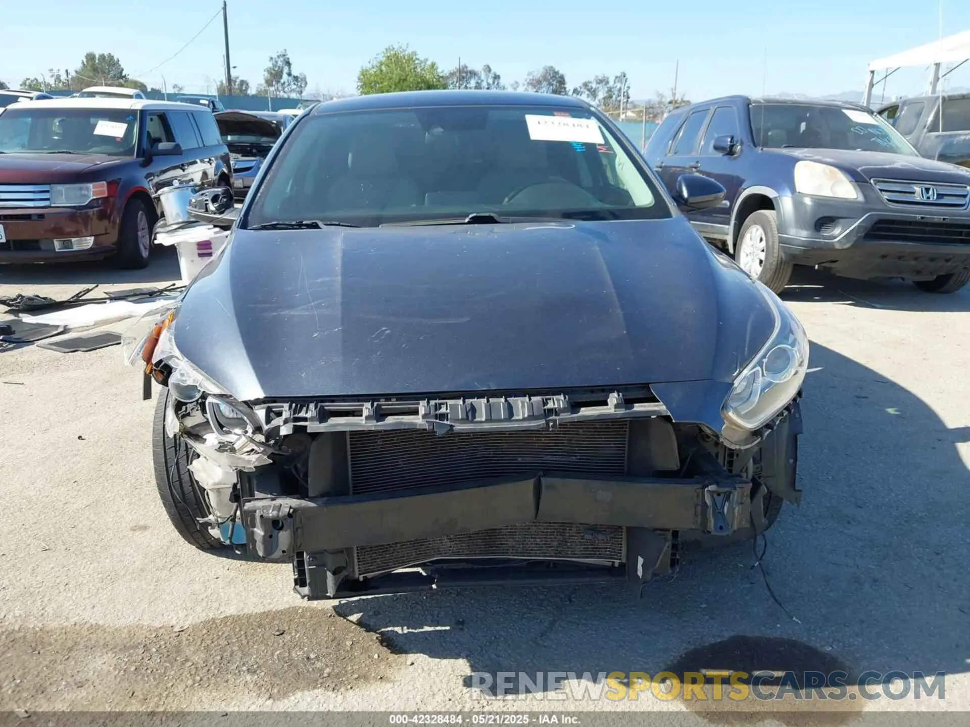 12 Photograph of a damaged car 3KPF24AD4KE108662 KIA FORTE 2019