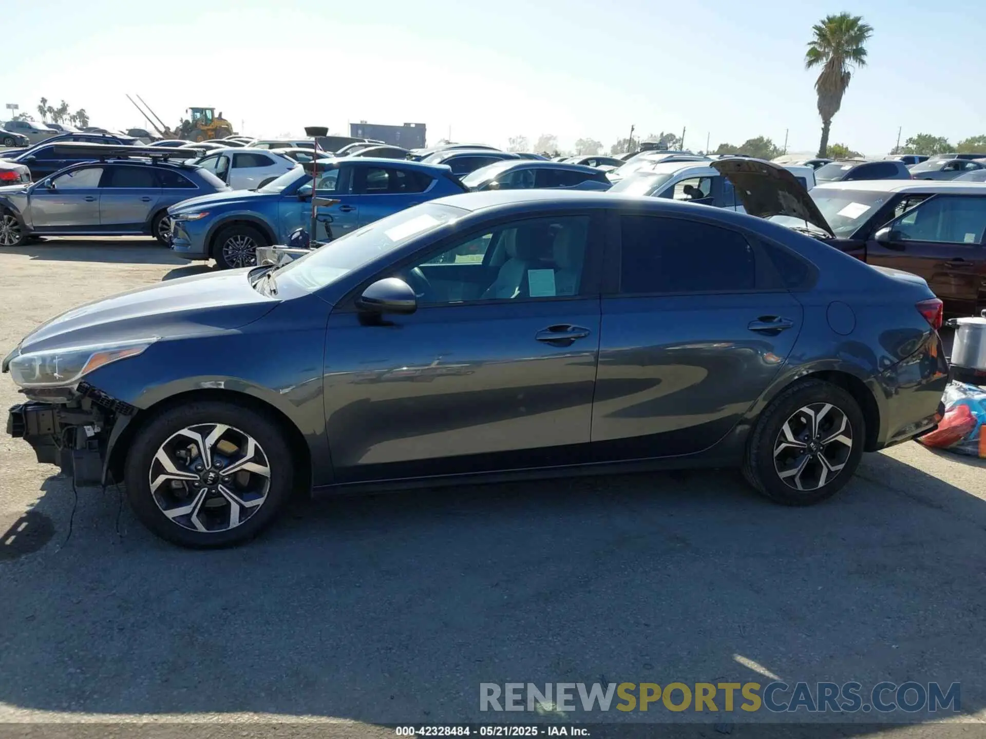 14 Photograph of a damaged car 3KPF24AD4KE108662 KIA FORTE 2019