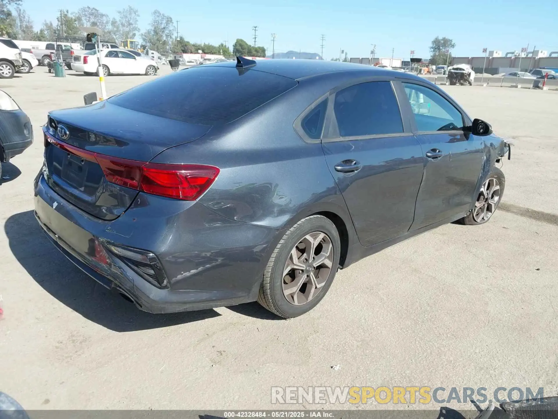 4 Photograph of a damaged car 3KPF24AD4KE108662 KIA FORTE 2019