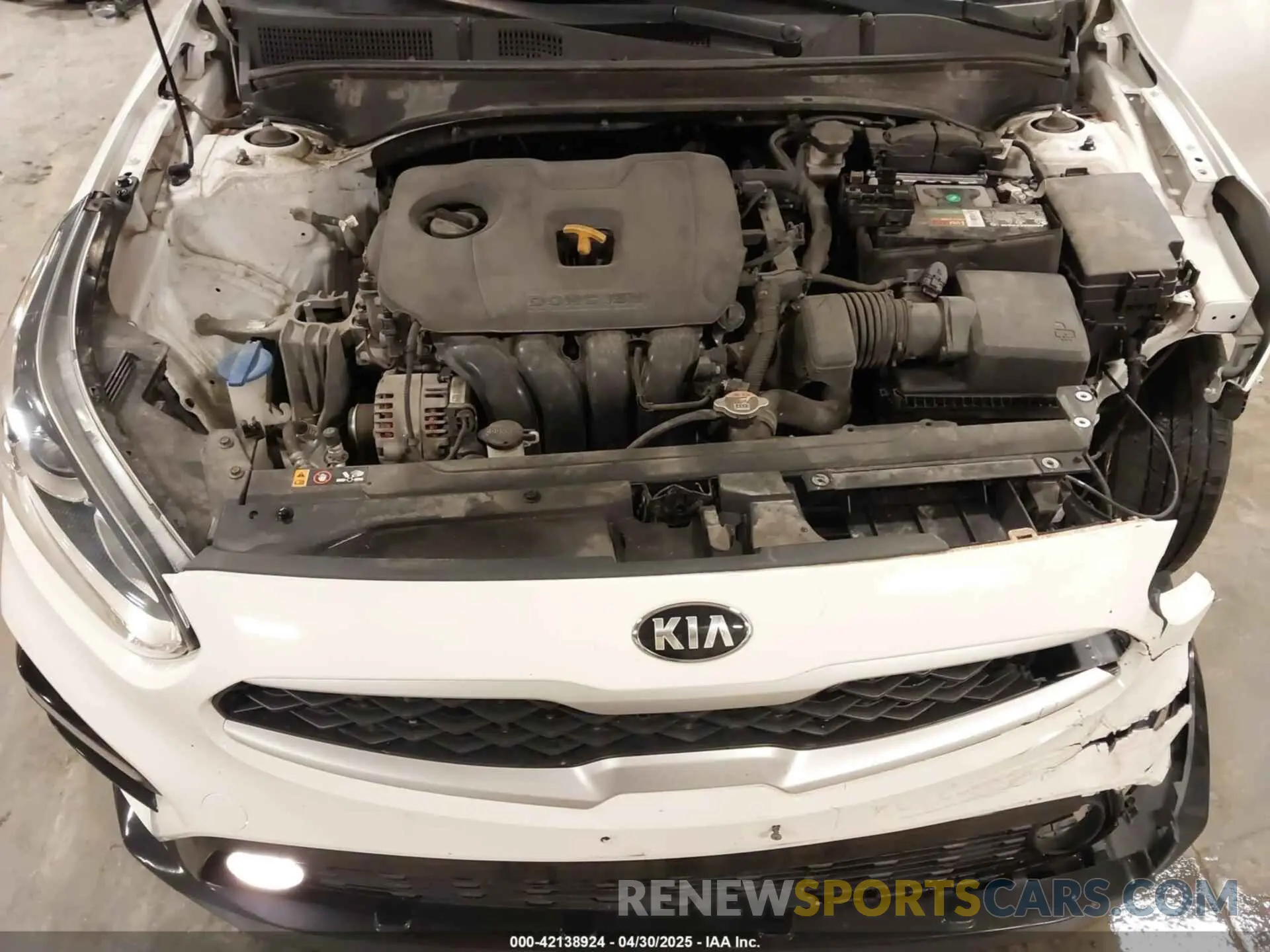 10 Photograph of a damaged car 3KPF24AD4KE115000 KIA FORTE 2019