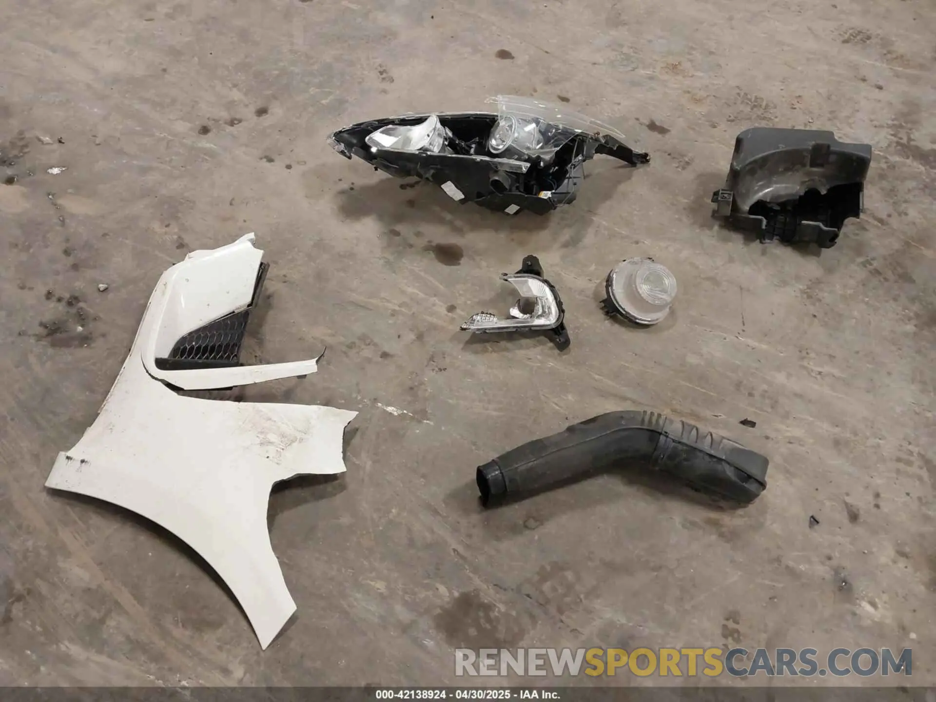 12 Photograph of a damaged car 3KPF24AD4KE115000 KIA FORTE 2019