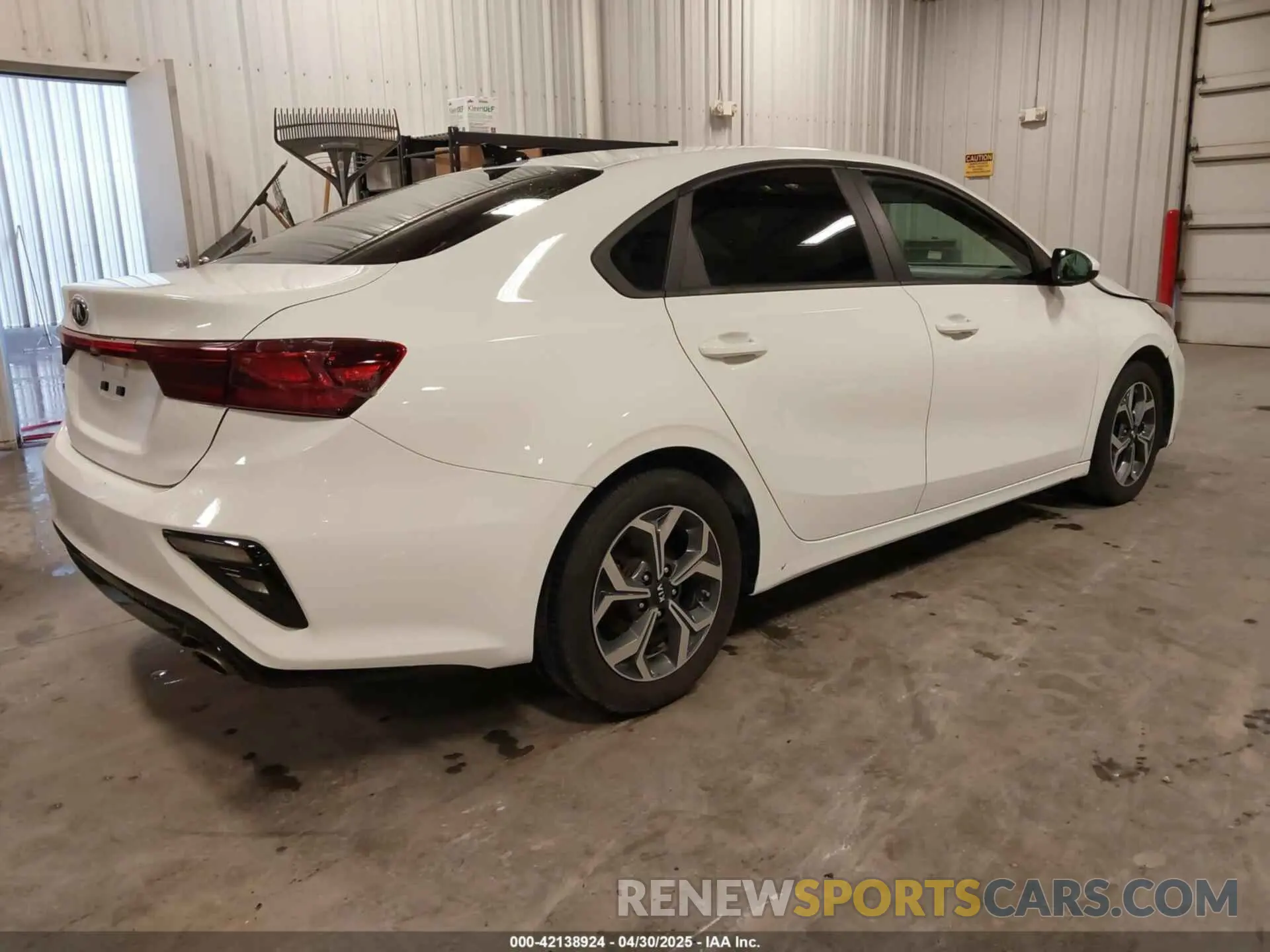 4 Photograph of a damaged car 3KPF24AD4KE115000 KIA FORTE 2019