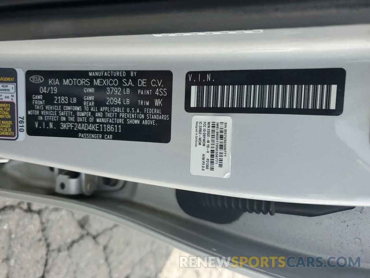12 Photograph of a damaged car 3KPF24AD4KE118611 KIA FORTE 2019