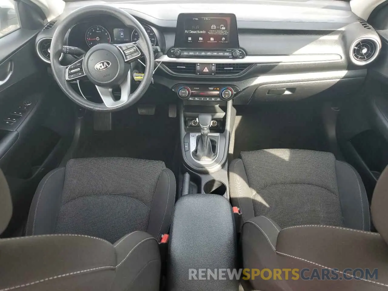 8 Photograph of a damaged car 3KPF24AD4KE118611 KIA FORTE 2019